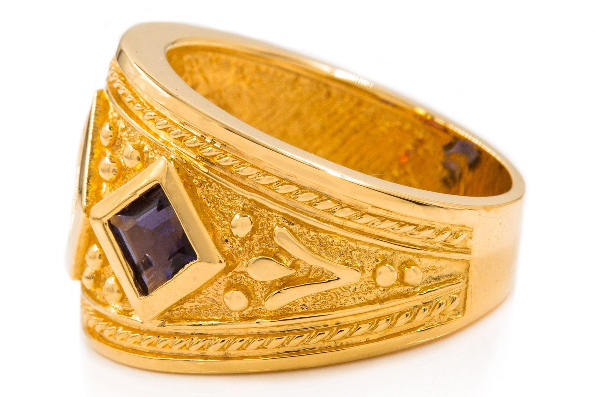 Vintage-Ring aus 14 Karat Gelbgold und Edelsteinen im etruskischen Revival-Stil, Größe 8 im Angebot 1