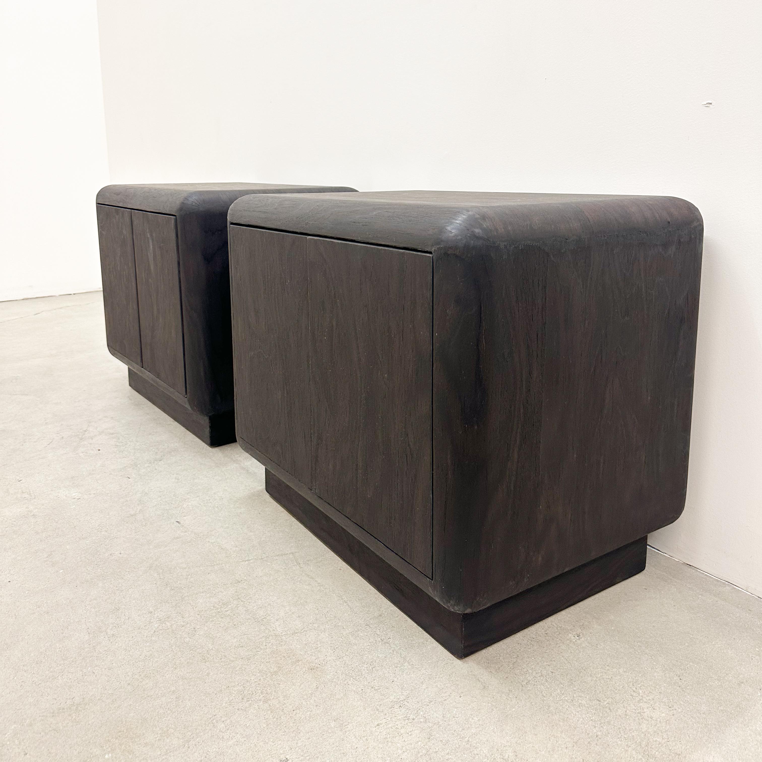 Pair of Vintage Dark Brown Mid-Century Modern Nightstands or Side Tables, 1970s For Sale 2