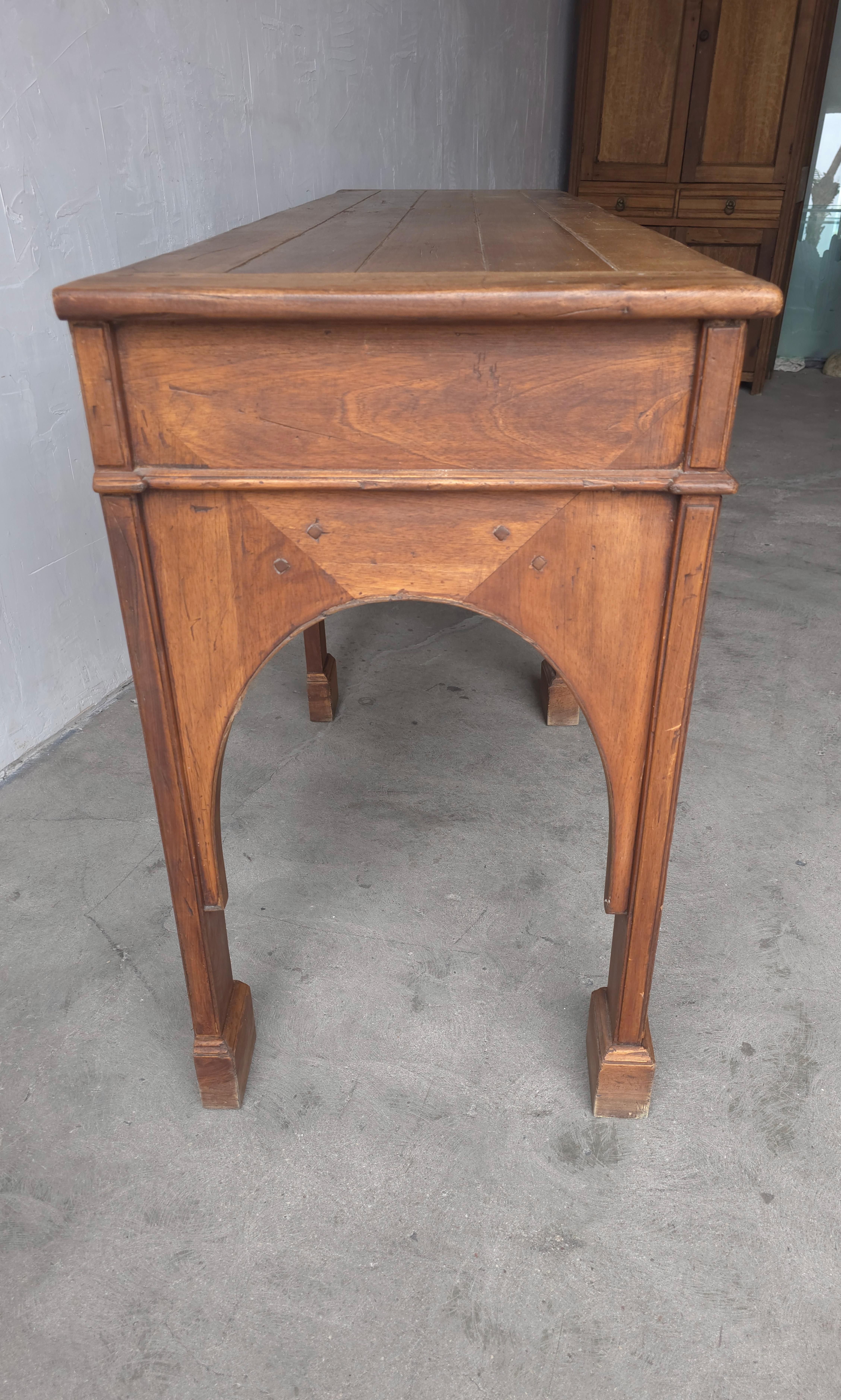 Vintage European Arched Comptoir Console Sofa Table en vente 2