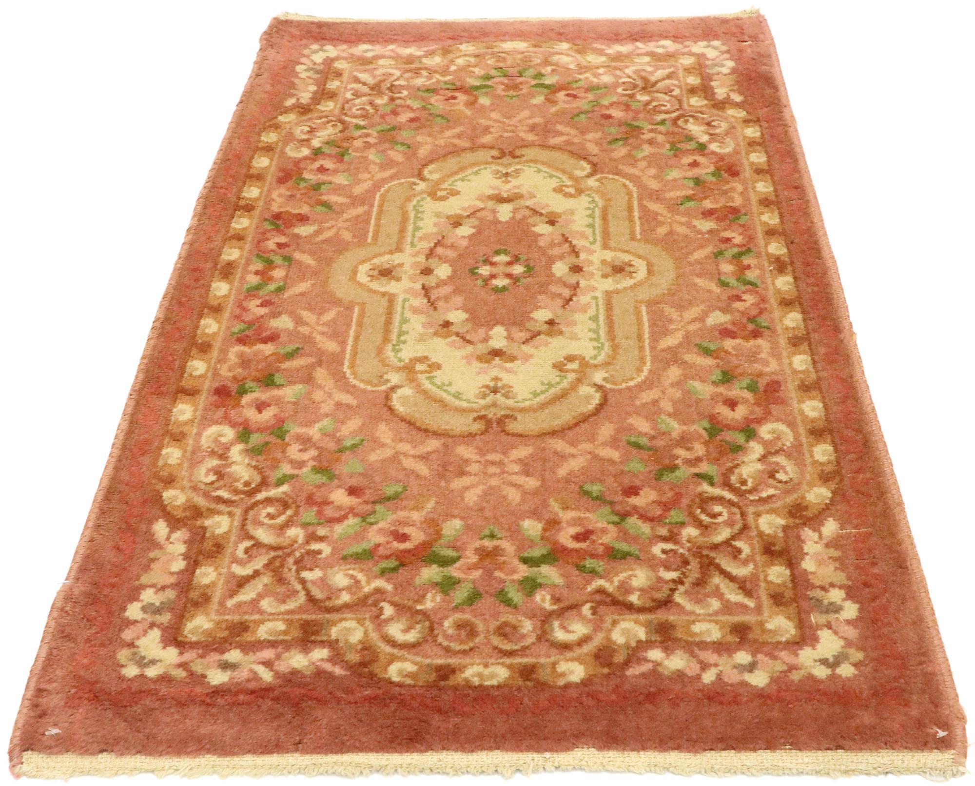 Européen Tapis européen vintage Aubusson à fleurs en vente