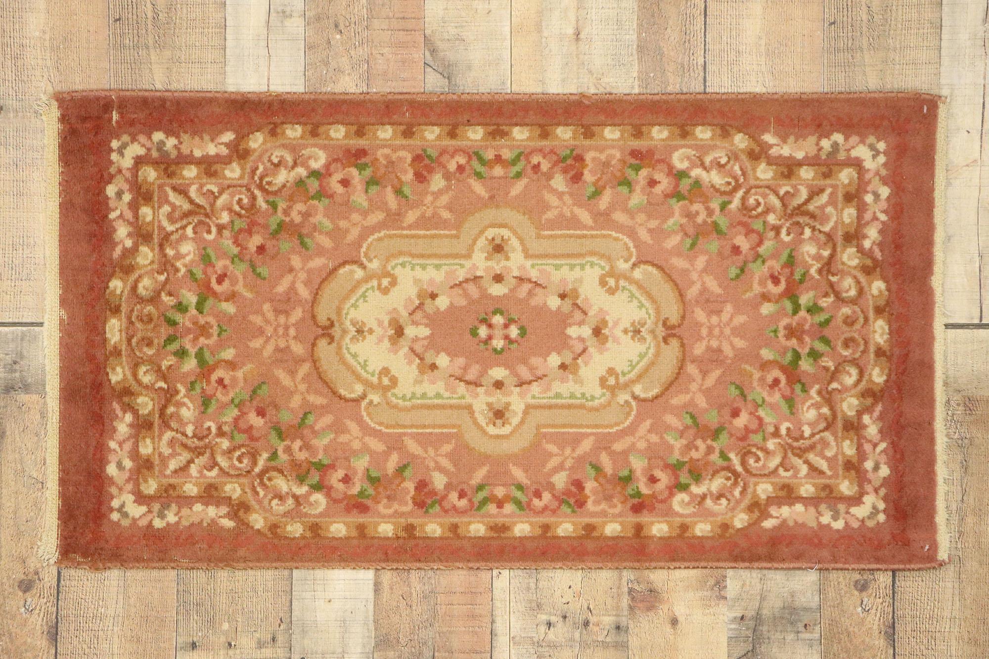 Tapis européen vintage Aubusson à fleurs en vente 1