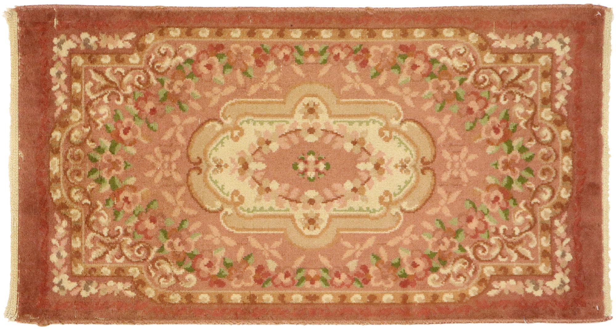 Tapis européen vintage Aubusson à fleurs en vente 2