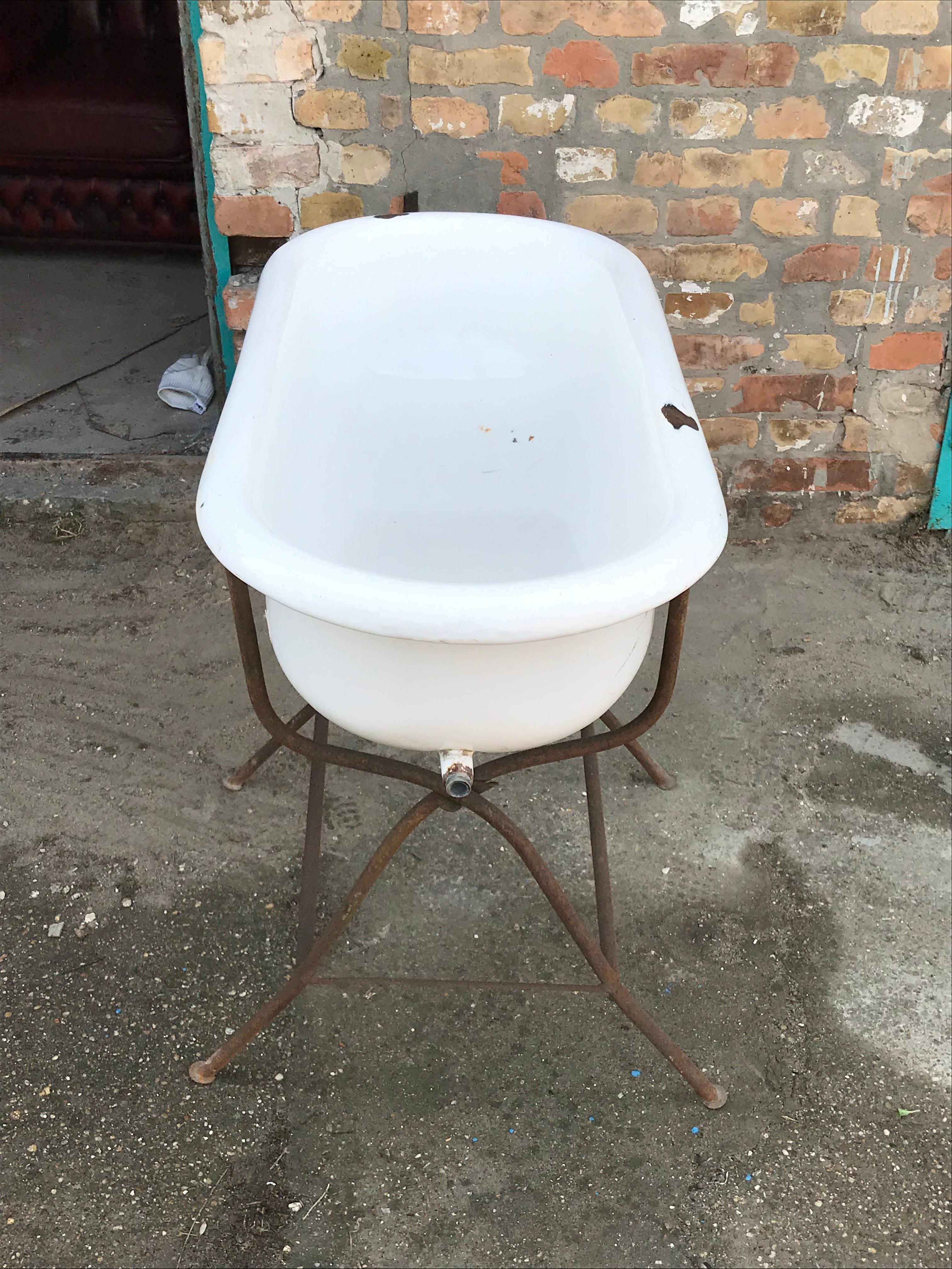Rustic Vintage European Baby Bath For Sale