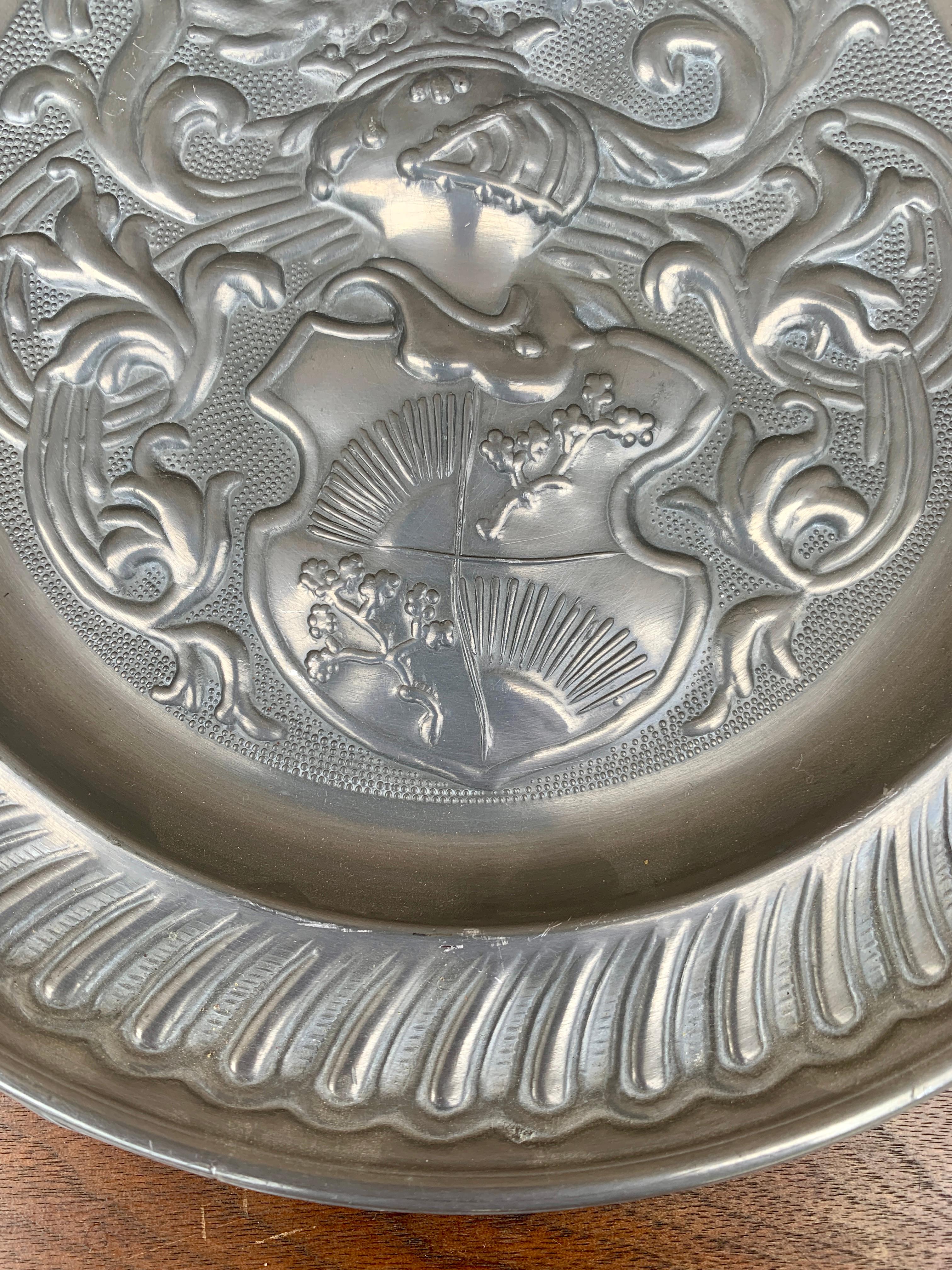 Vintage European Coat of Arms Heraldry Pewter Wall Plate For Sale 1