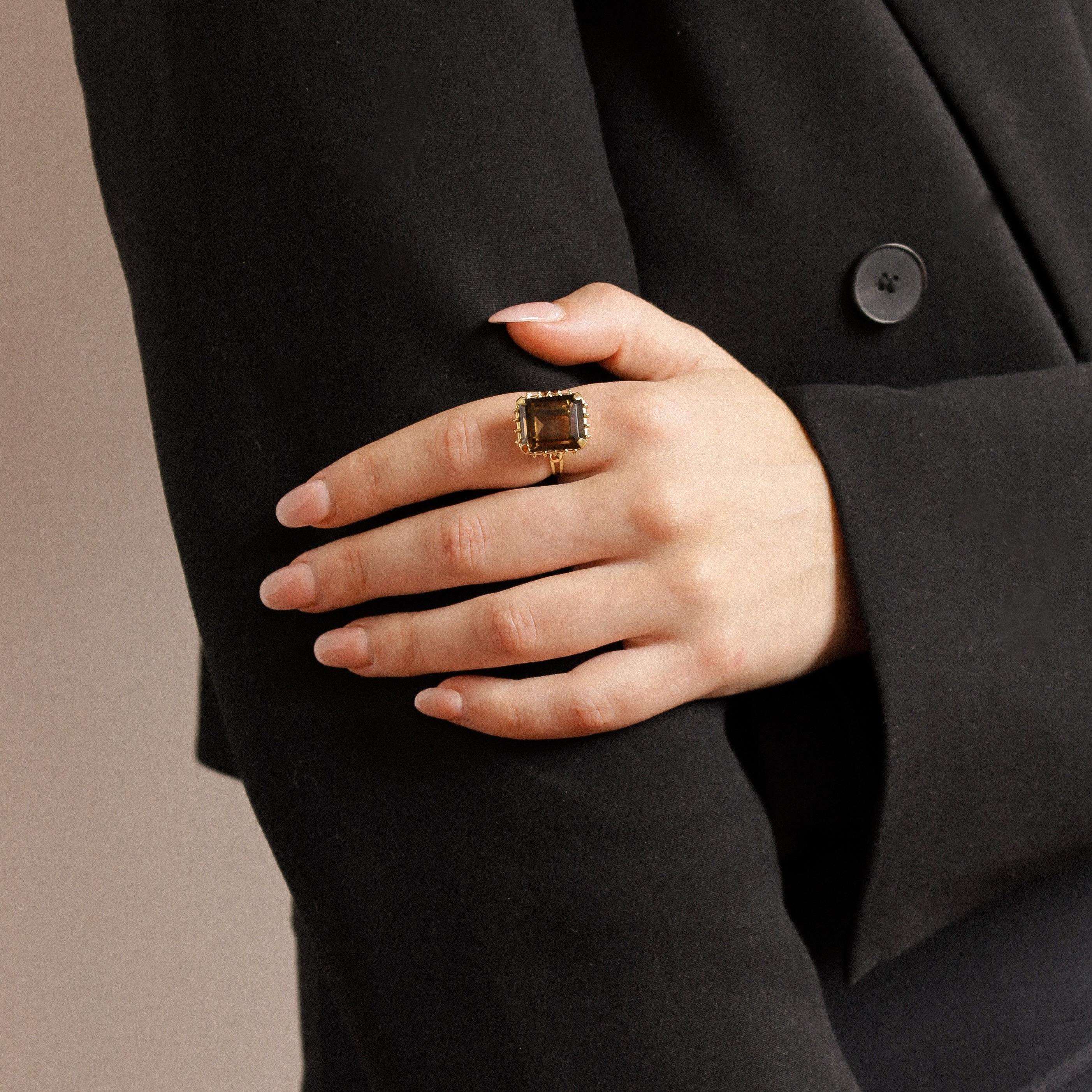 Baguette Cut 18k yellow gold cocktail ring with baguette-cut smoky quartz 1950S
