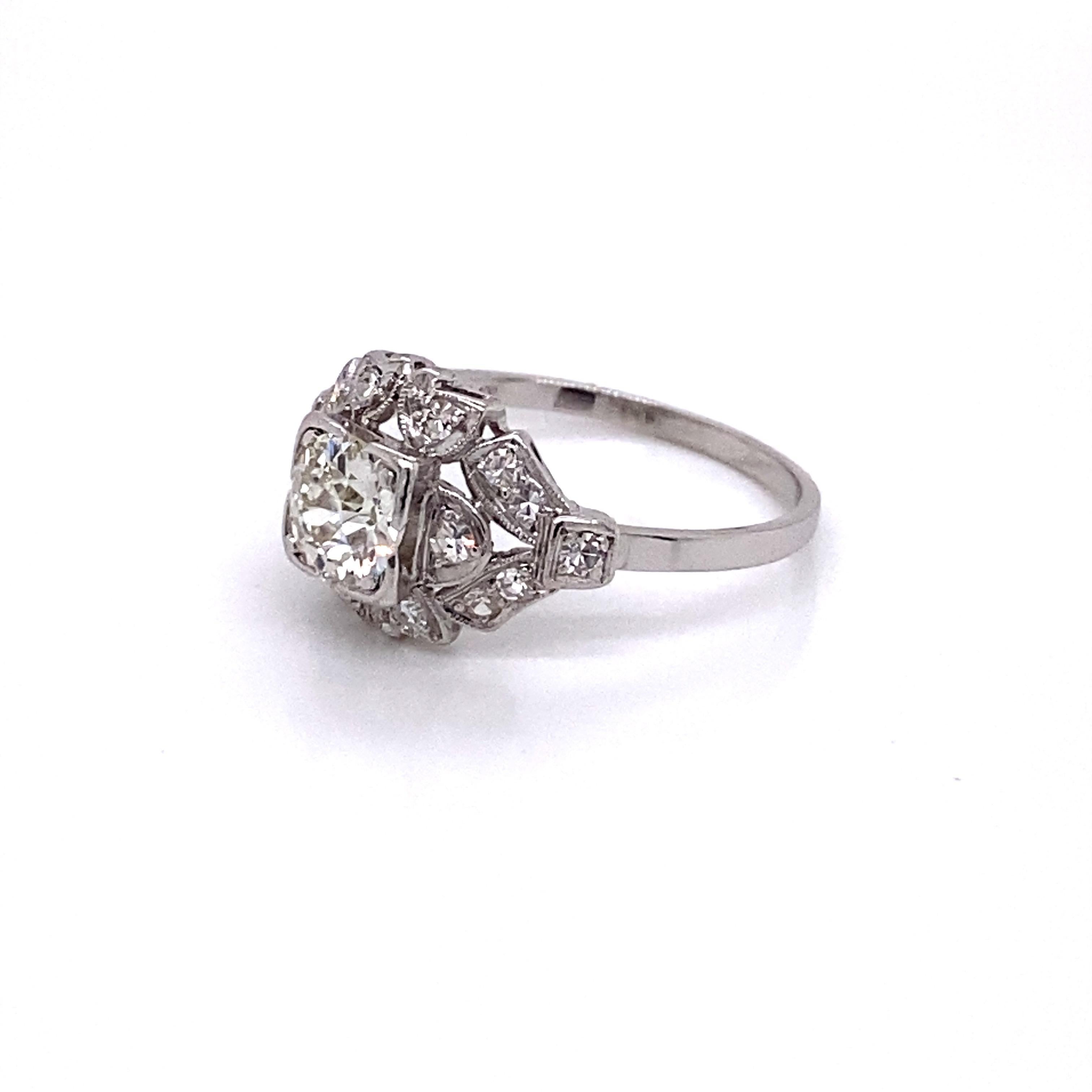 Art-déco-Ring aus Platin mit Diamant im europäischen Diamantschliff 0,77 Karat im Zustand „Gut“ im Angebot in Boston, MA