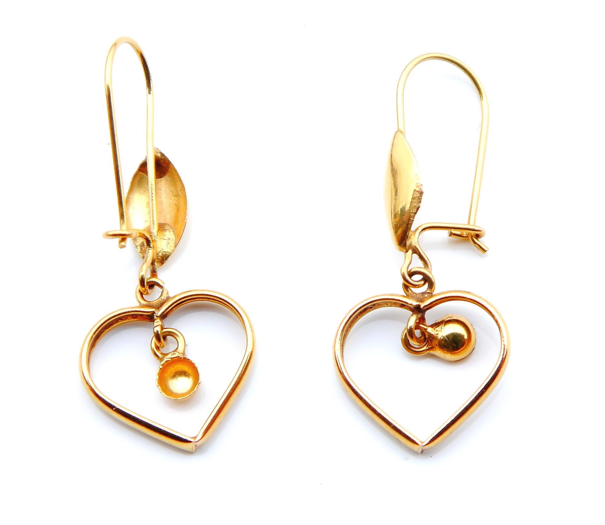 Vintage European Dangle Hearts Earrings solid 21K Yellow Gold / 2.3gr For Sale 1