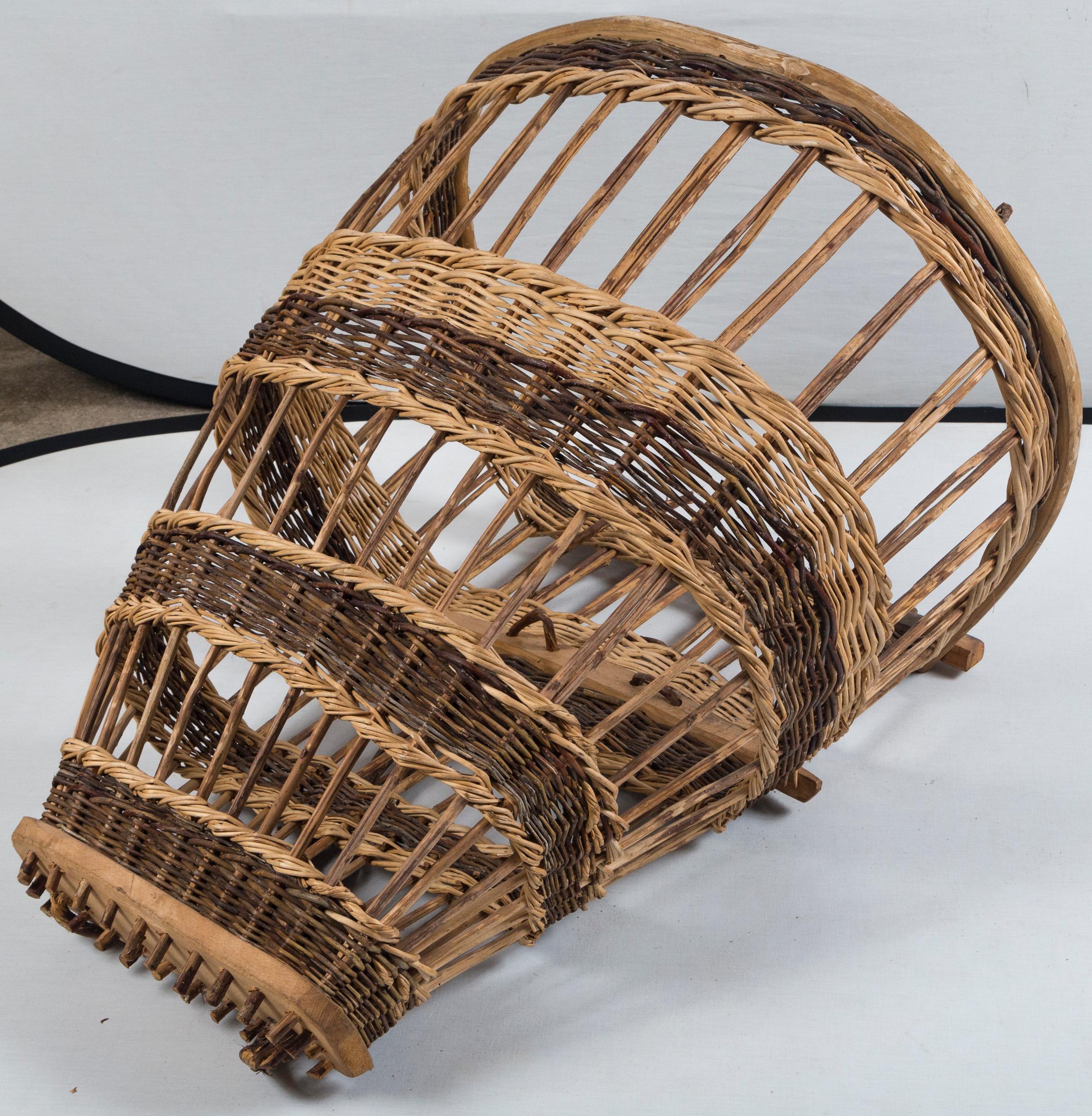 Vintage European Field Basket, 20th Century For Sale 2
