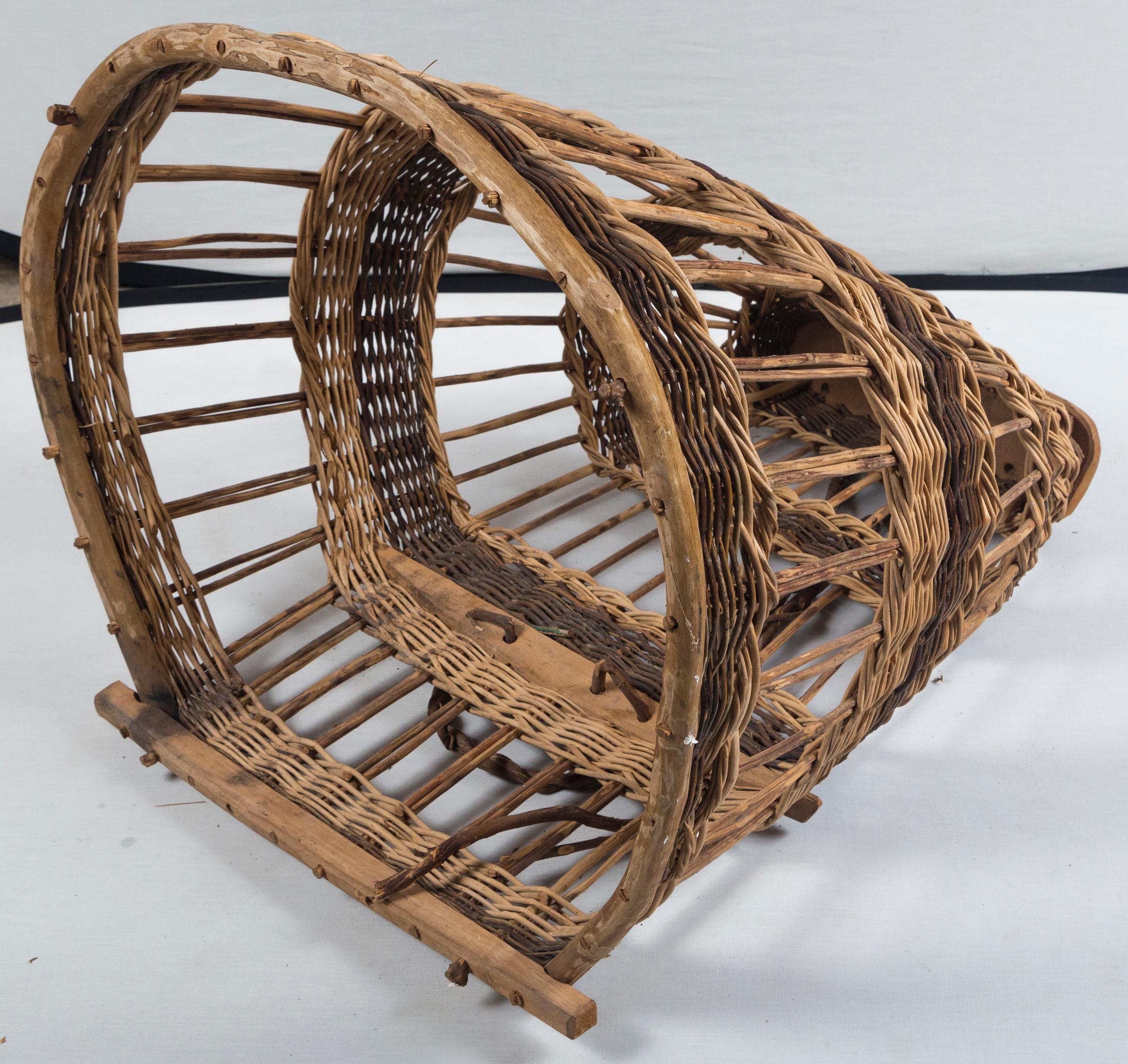 Vintage European Field Basket, 20th Century For Sale 3