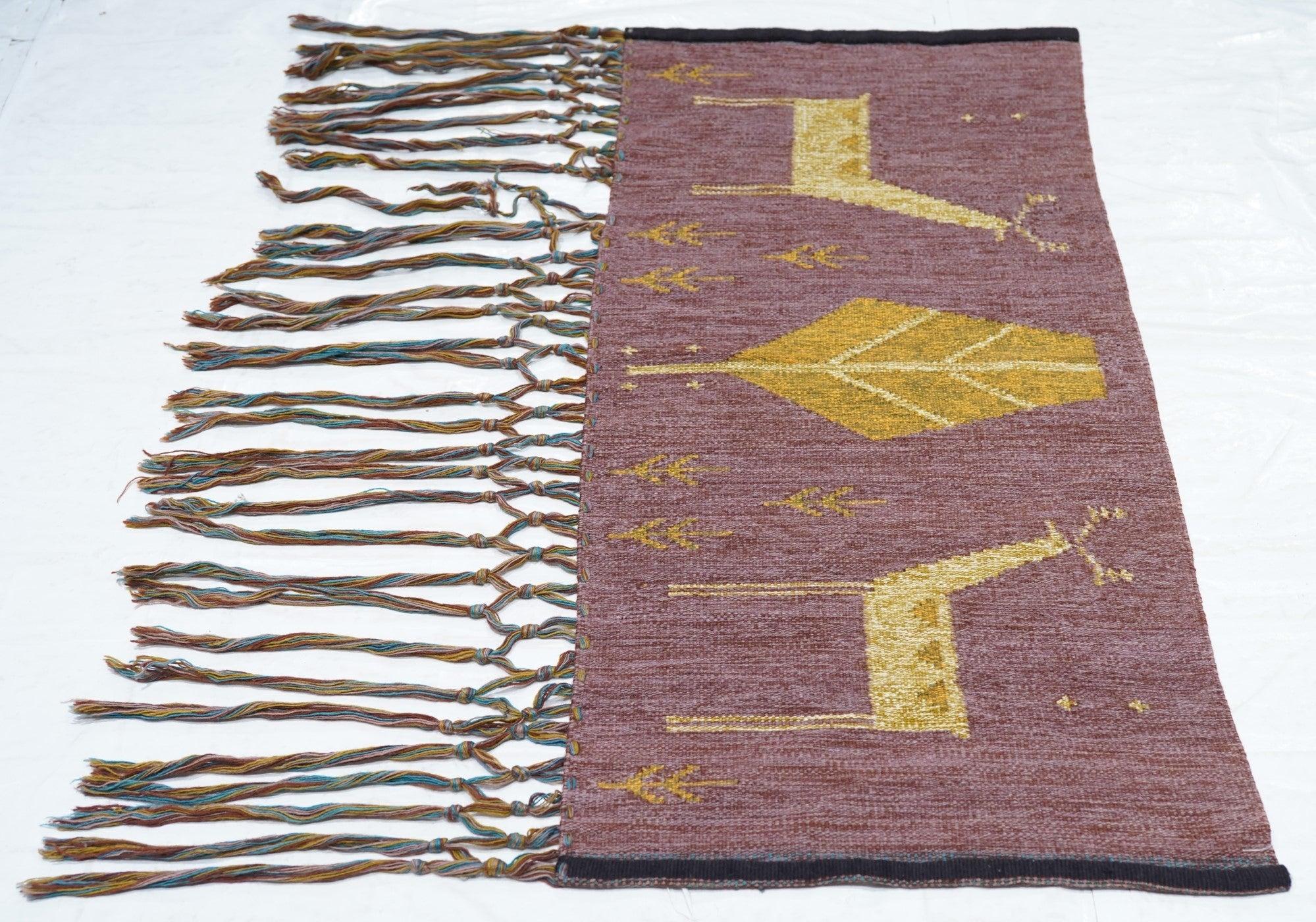 Vintage European Flat Weave Rug 1'11'' x 4'3'' For Sale 4