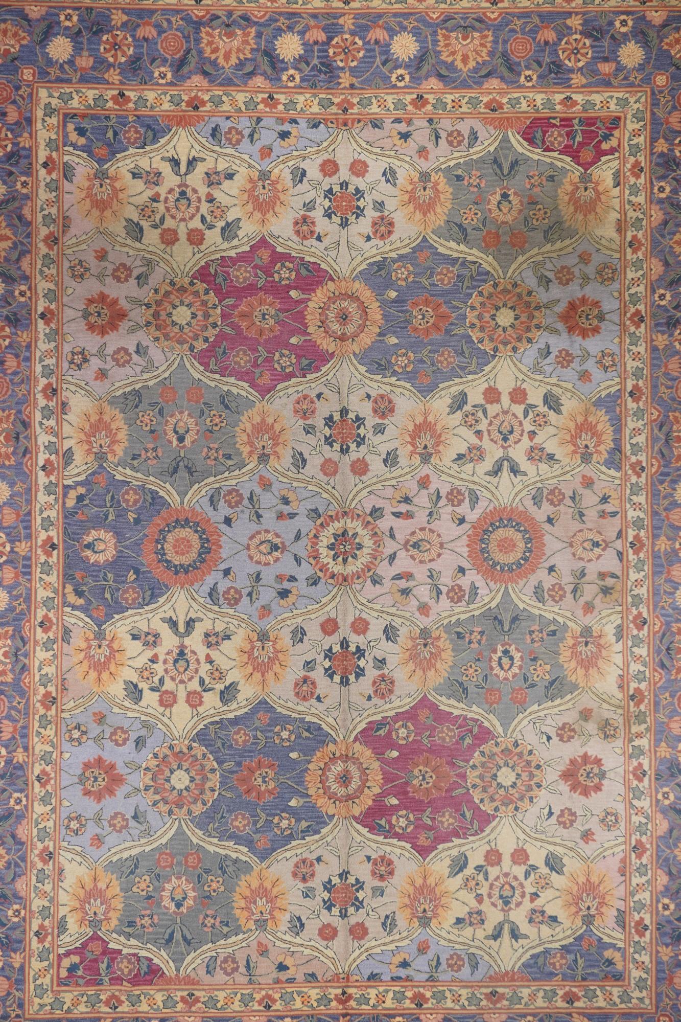Europeo Tappeto vintage con gancio europeo 8'6'' x 11'4'' in vendita