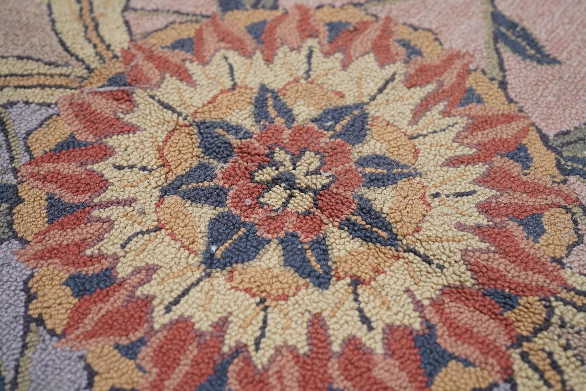 Europäischer Vintage-Hakenteppich 8'6'' x 11'4'' (Wolle) im Angebot