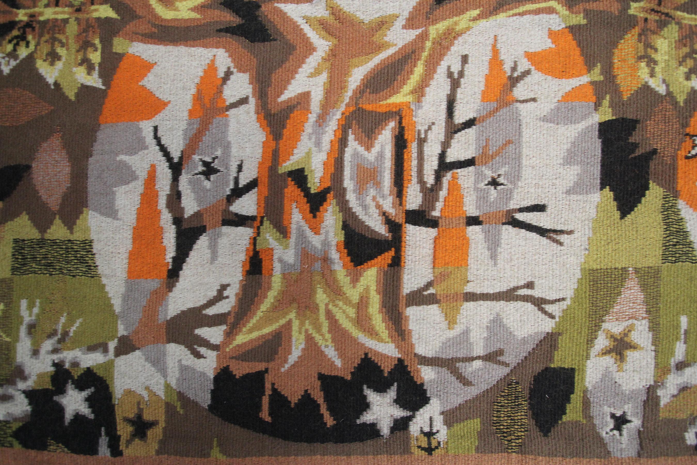 Vintage European Kilim Flatwoven Rug Signed Handmade Tapestry Art Nouveau Rug im Zustand „Gut“ im Angebot in New York, NY
