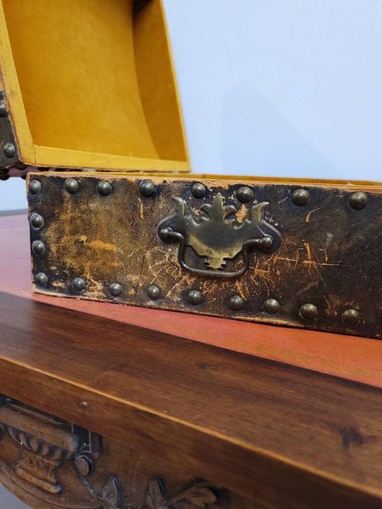 Vintage European Leather Flatware Box Display Chest For Sale at 1stDibs