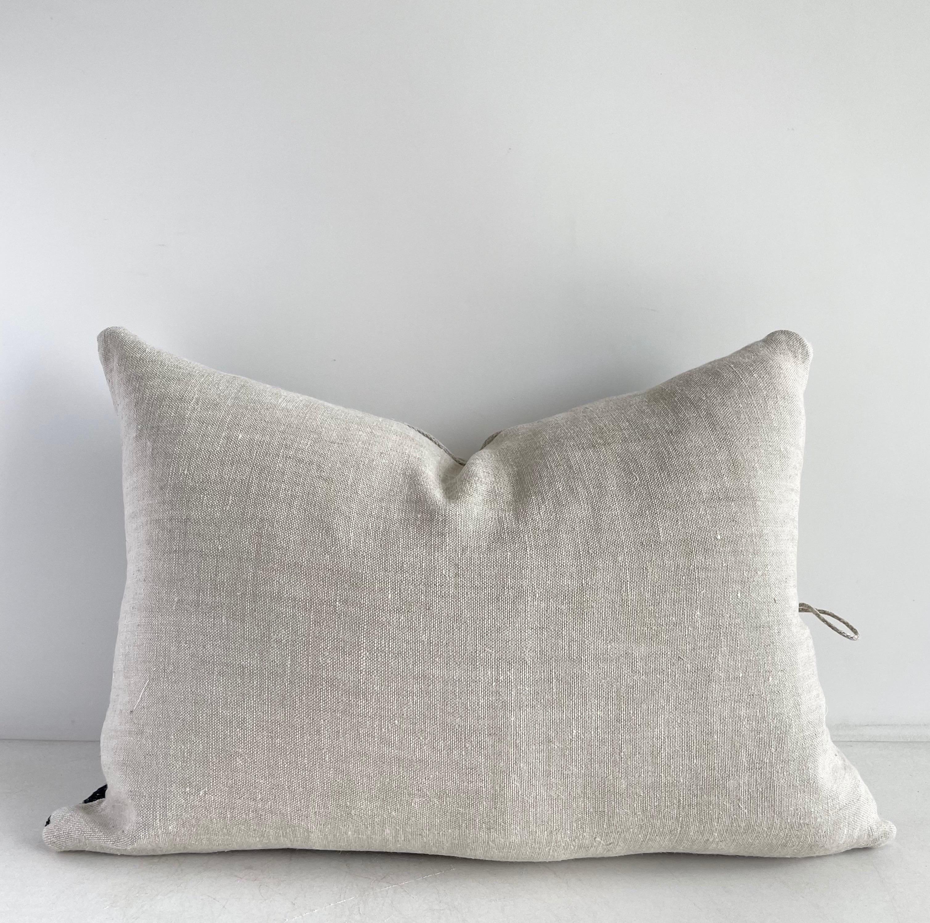 Vintage European Linen Grain Sack Pillow with Insert For Sale 1