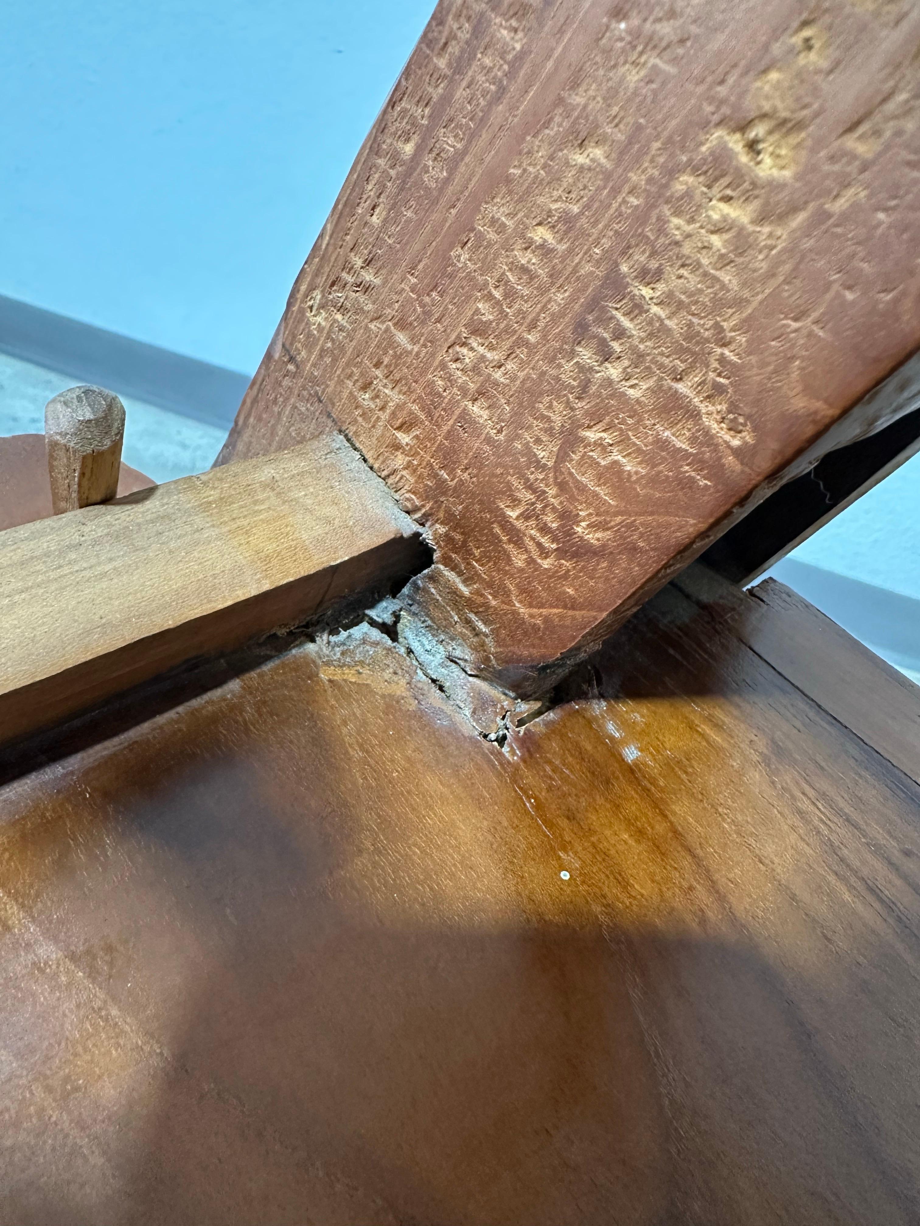 Vintage European Primitive Book Shelf Hand Carved With Mortise and Tenon Joints en vente 6