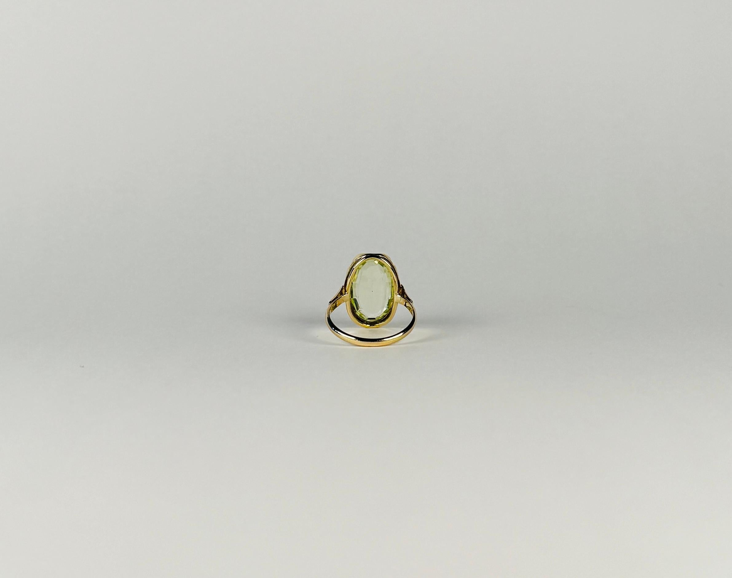 Anillo de oro europeo de 14 quilates con espinela verde de 5,5 quilates, Hallmarked 585, Dutch Maker 2