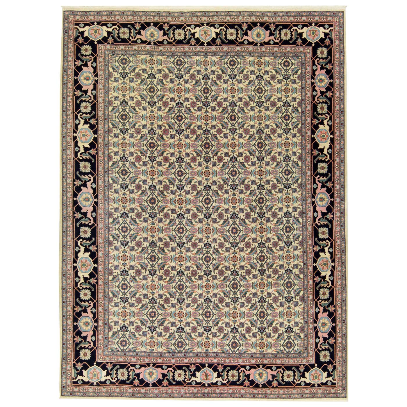 Vintage European Rug Carpet For Sale at 1stDibs