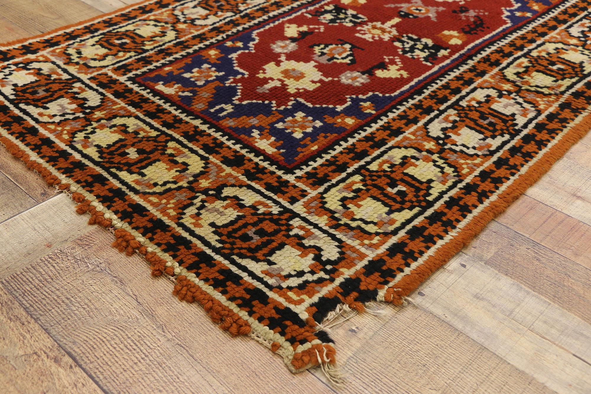 Vintage European Rug In Distressed Condition For Sale In Dallas, TX
