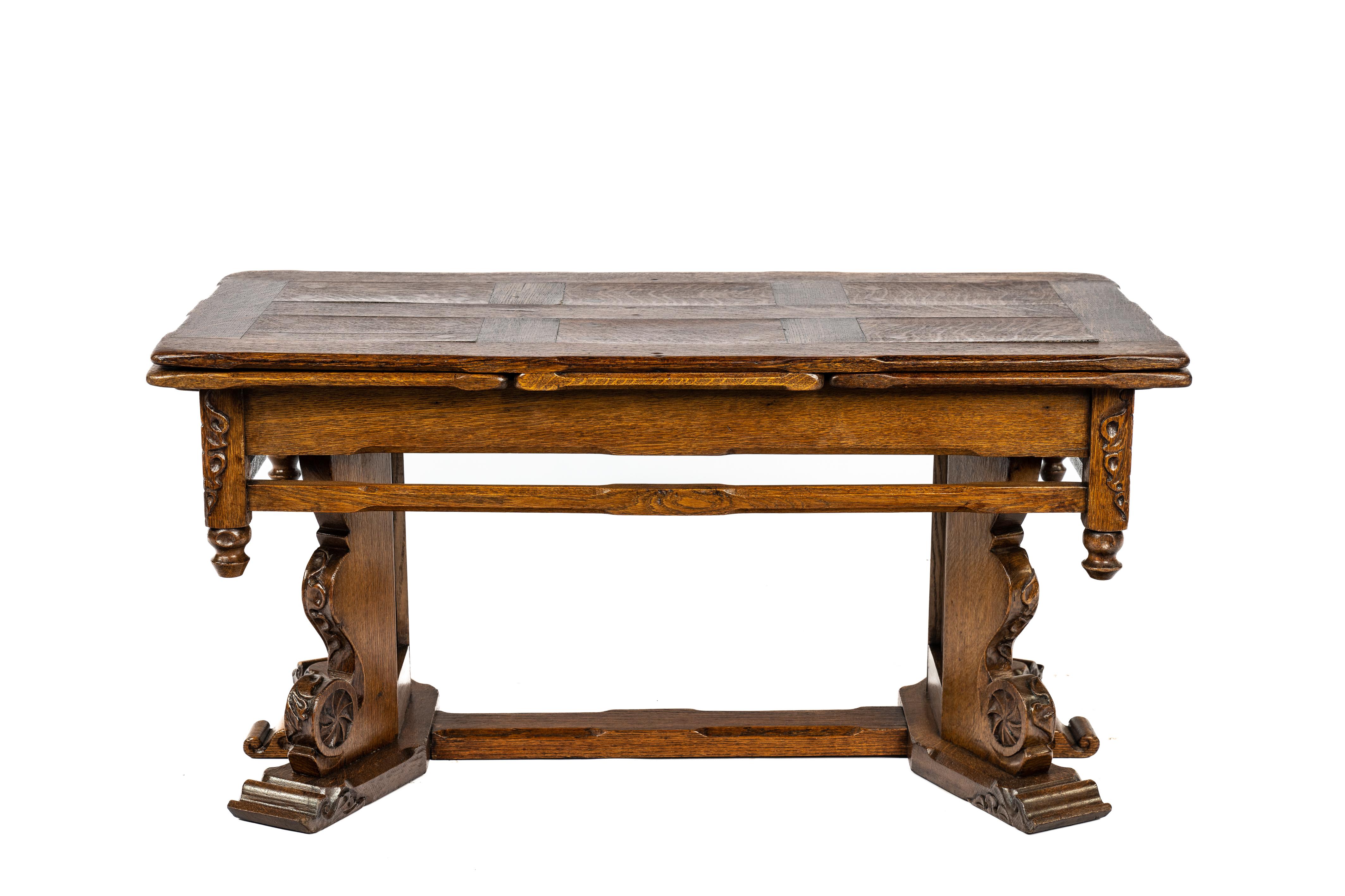 Hand-Carved Vintage European Solid Oak Extendable Warm Honey Color Carved Coffee Table For Sale