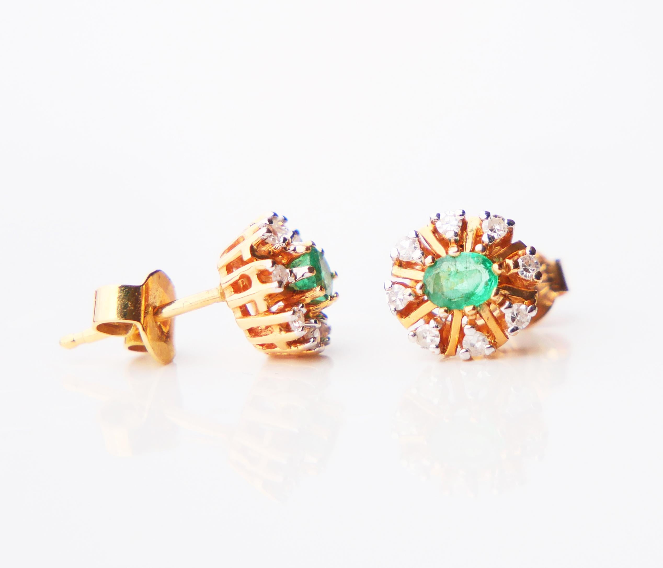 Vintage European stud Halo Earrings Emeralds Diamonds solid 18K Gold / 2.2 gr For Sale 2