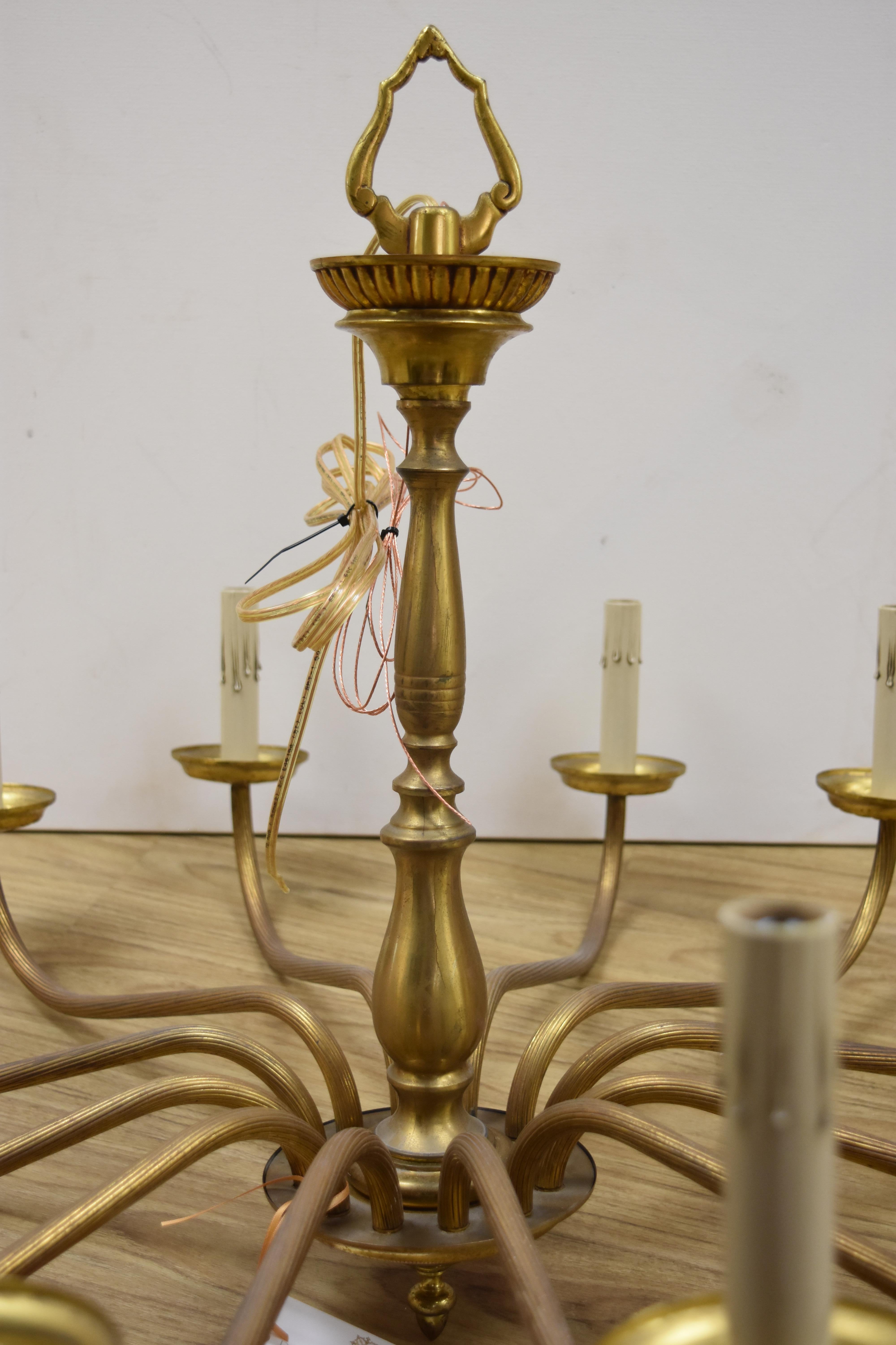 Vintage European Twelve-Arm Brass Chandelier For Sale 2