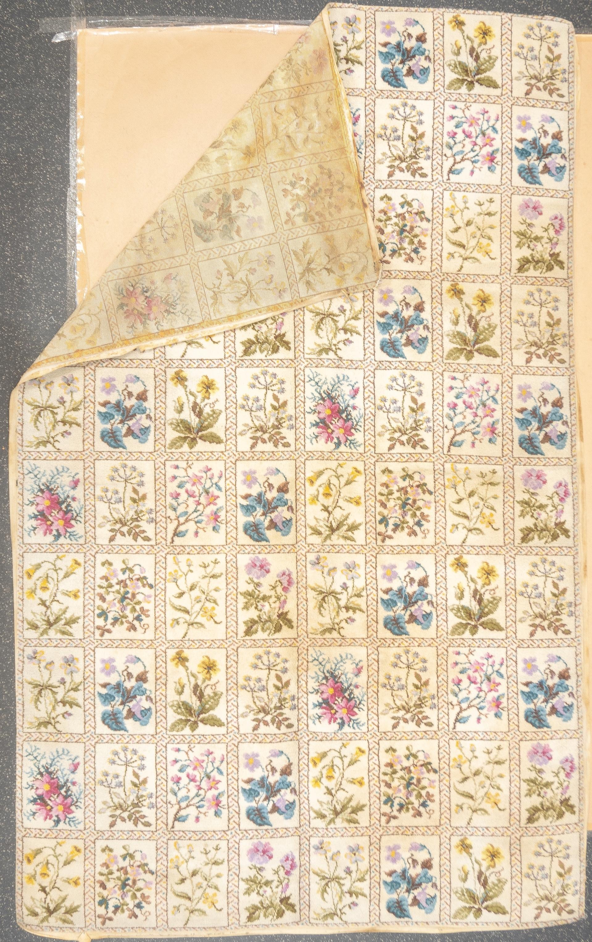 Tappeto vintage in lana europea 5'0