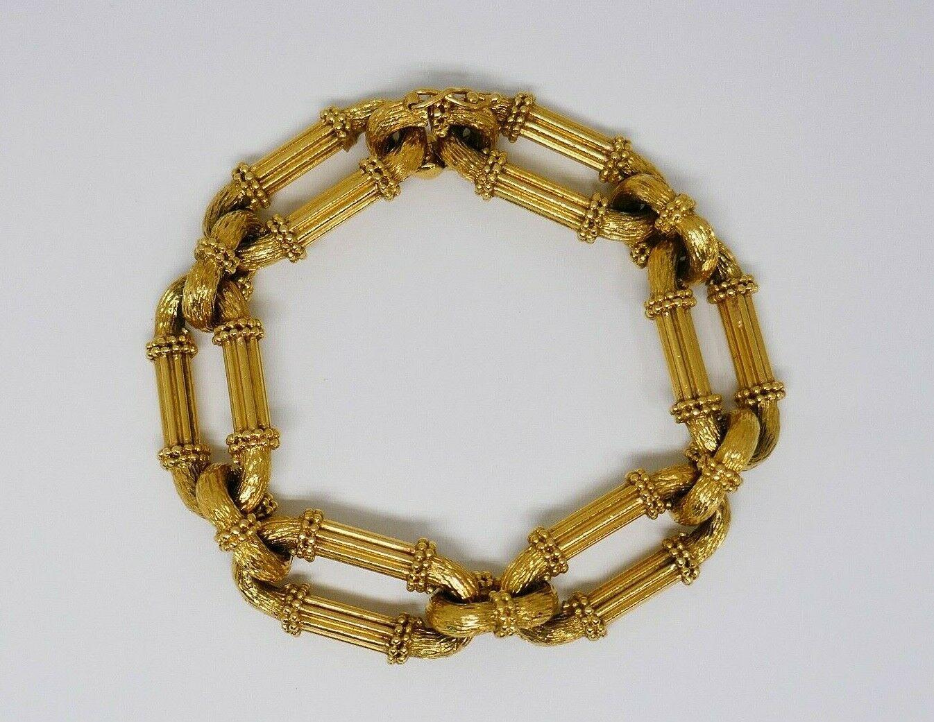 Vintage European Yellow Gold Oval Link Chain Bracelet In Excellent Condition In Beverly Hills, CA