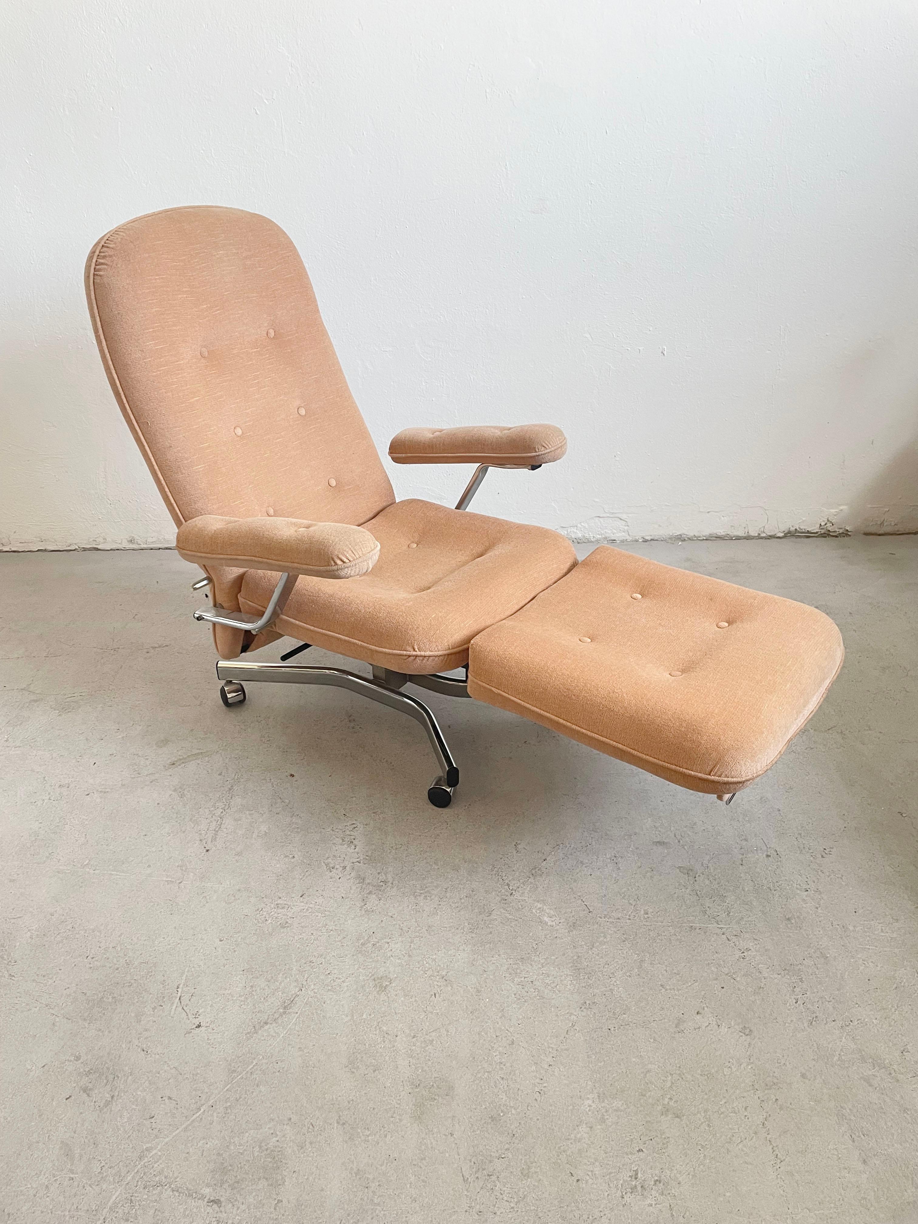 Vintage Everstyl Armchair Convertible and Multi-functional Recliner France 1970s For Sale 2