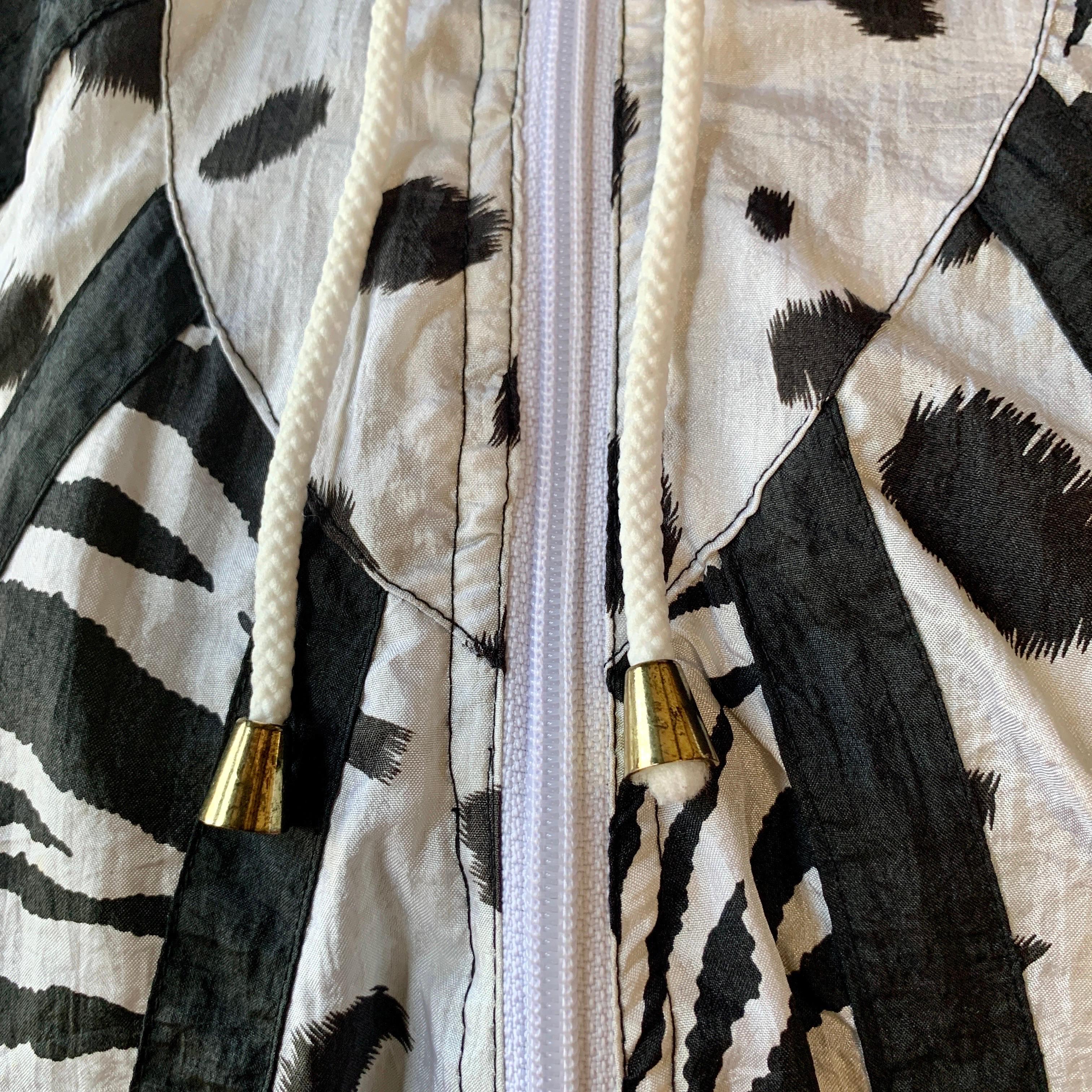 Veste Vintage EVR Nylon 80s Black White Zebra Leopard Print LARGE en vente 1