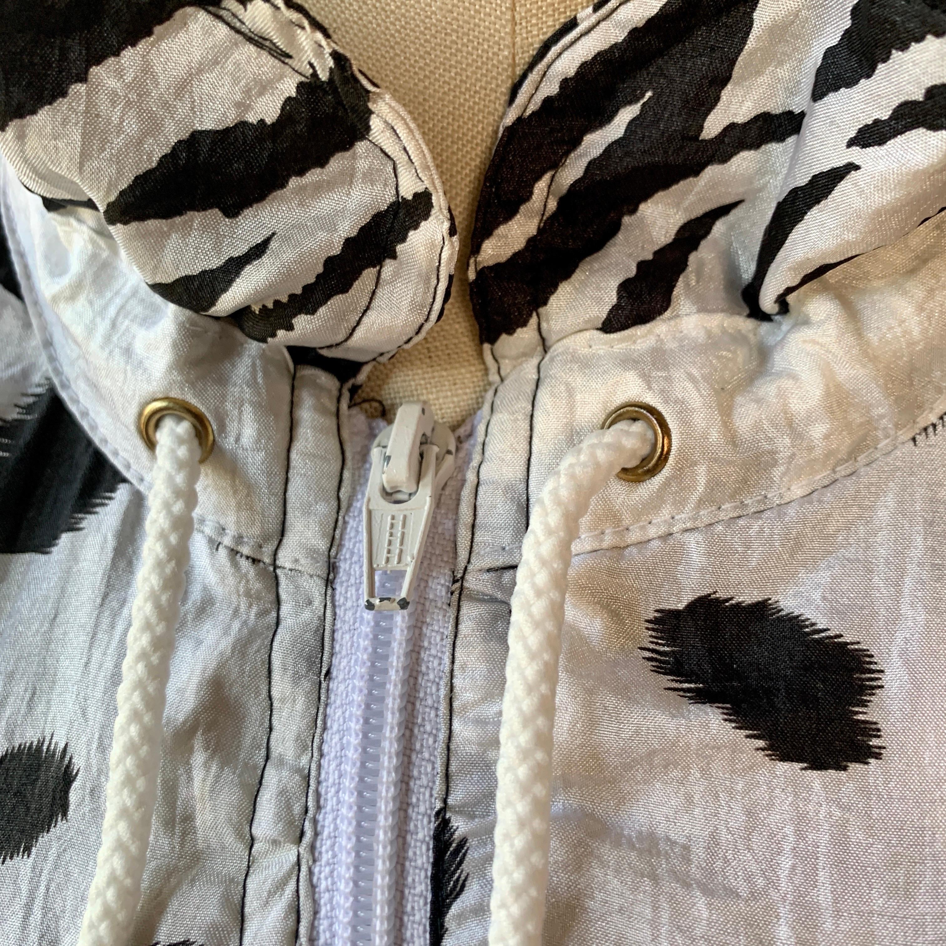 Vintage EVR Nylon 80s Jacket Black White Zebra Leopard Print LARGE For Sale 2