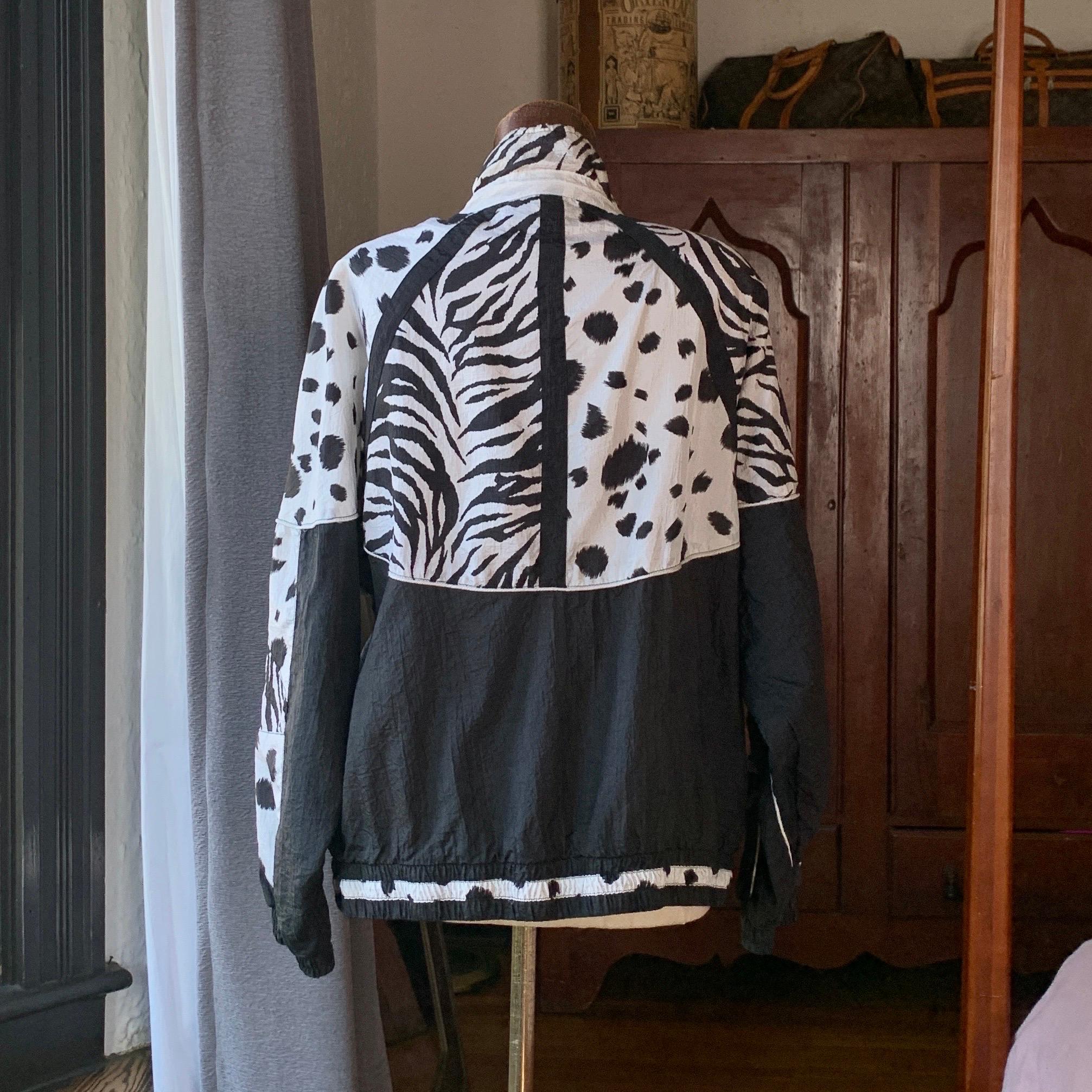 Vintage EVR Nylon 80s Jacket Black White Zebra Leopard Print LARGE For Sale 3