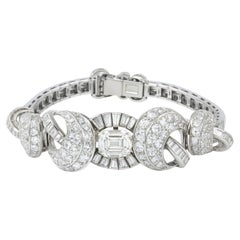 Vintage Exceptional 9.25 Carat Emerald Center Handmade Platinum Bracelet