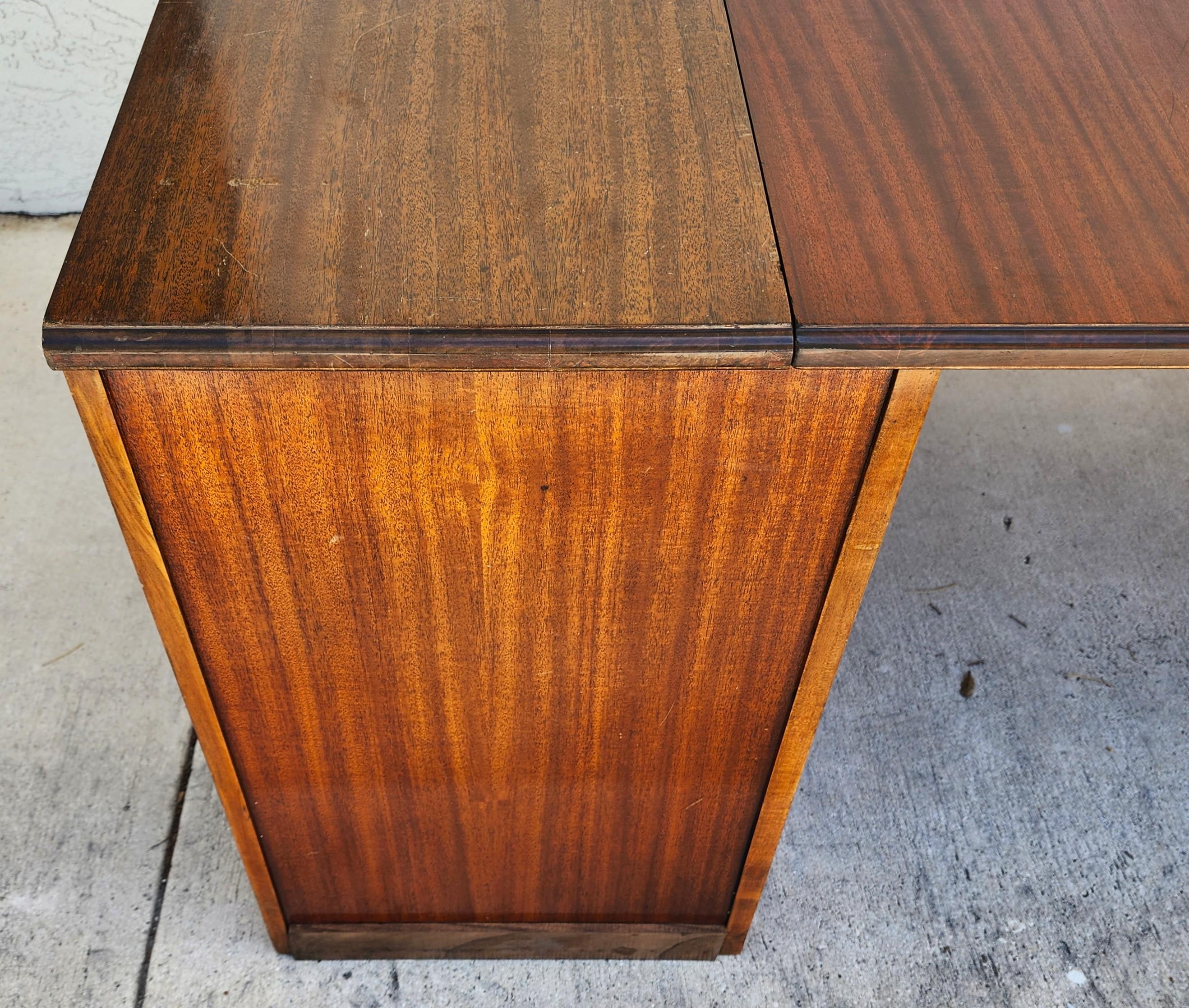 Saginaw Vintage Expandable Pullout Buffet Table For Sale 2