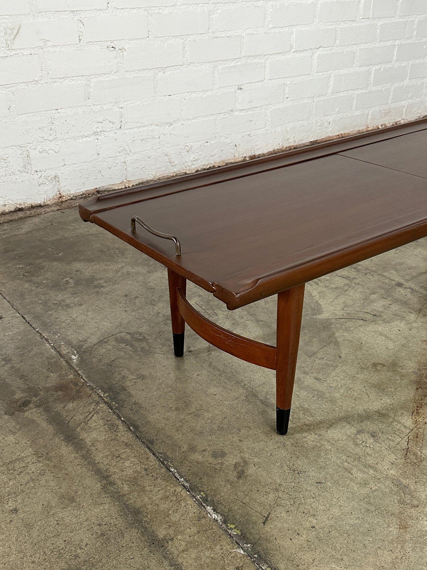 Vintage Expanding coffee table For Sale 8