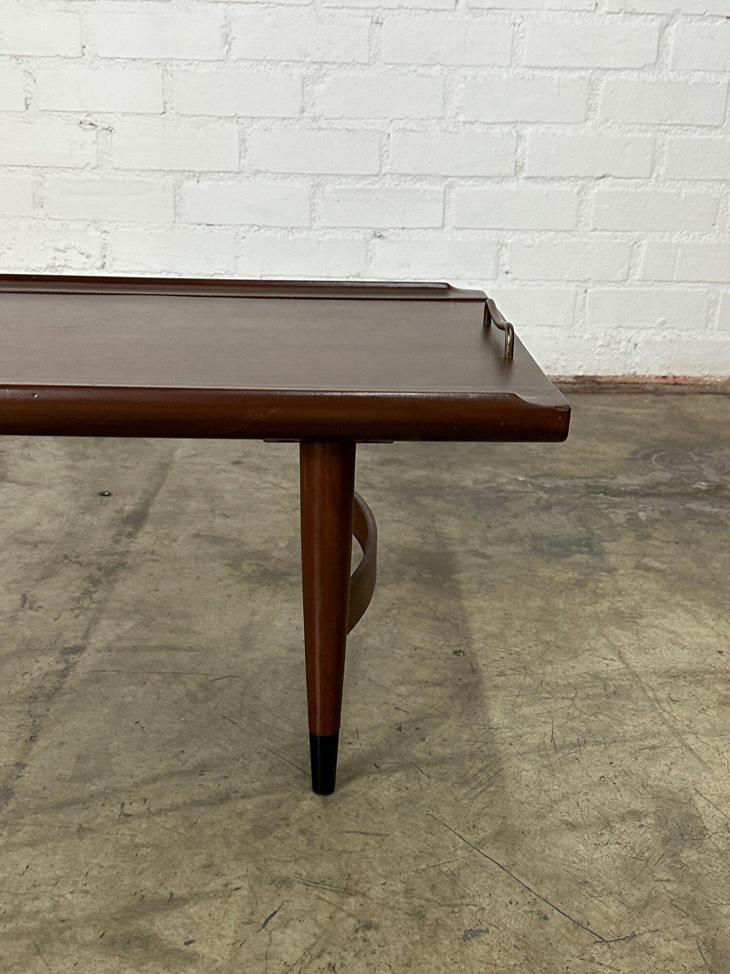Walnut Vintage Expanding coffee table For Sale