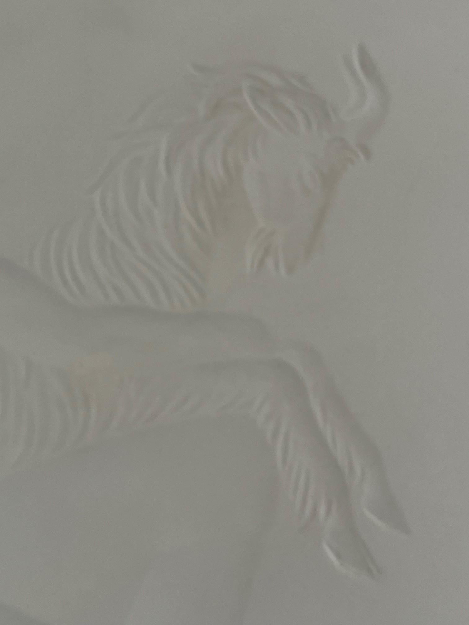 Exquisite weiße Art-Déco-Keramikvase von Rena Rosenthal, Vintage im Angebot 2