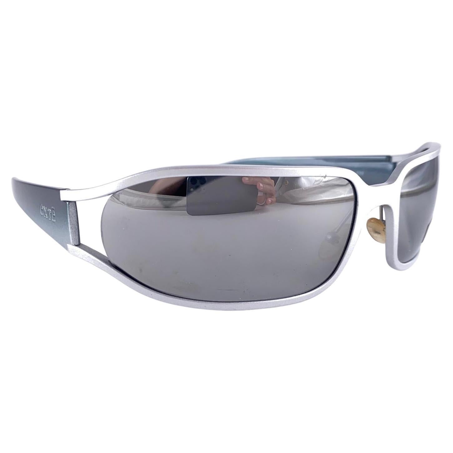 


Vintage Exte Ex 5 Large Wrap Around Sunglasses 2001 Italy



This Item May Show Minor Sign Of Wear Due To Storage.



Front : 19 Cms

Lens Height : 3.8 Cms

Lens Width : 7.5 Cms 

