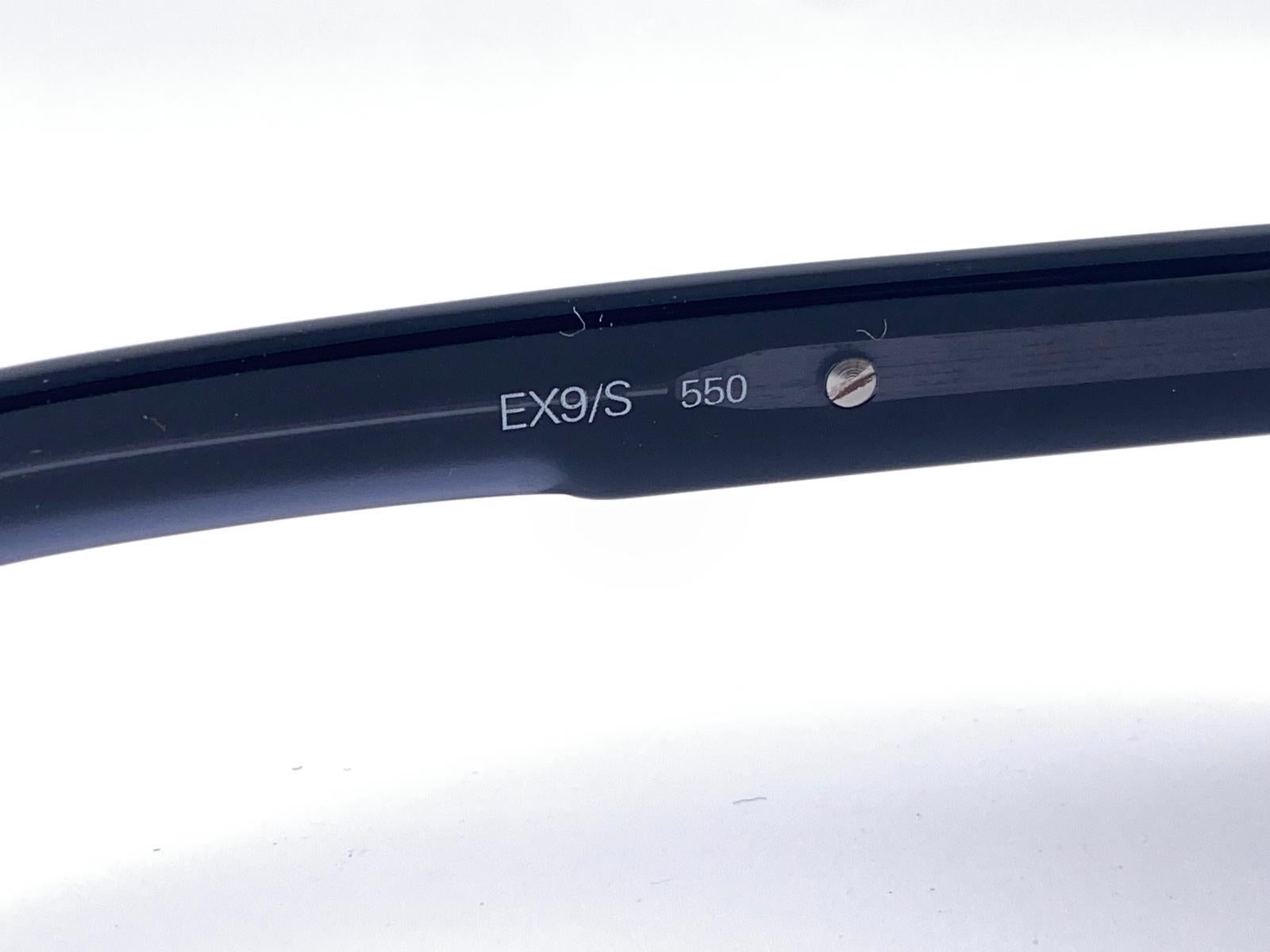 Vintage Exte EX 9  Sleek Medium Dark Blue Sunglasses 2001 Italy In New Condition For Sale In Baleares, Baleares