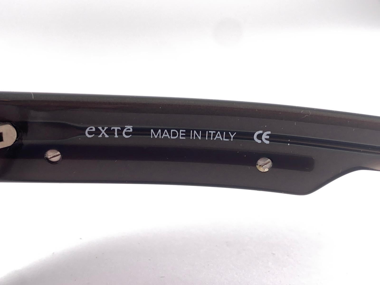 Vintage Exte EX 9  Sleek Medium Dark Blue Sunglasses 2001 Italy For Sale 3
