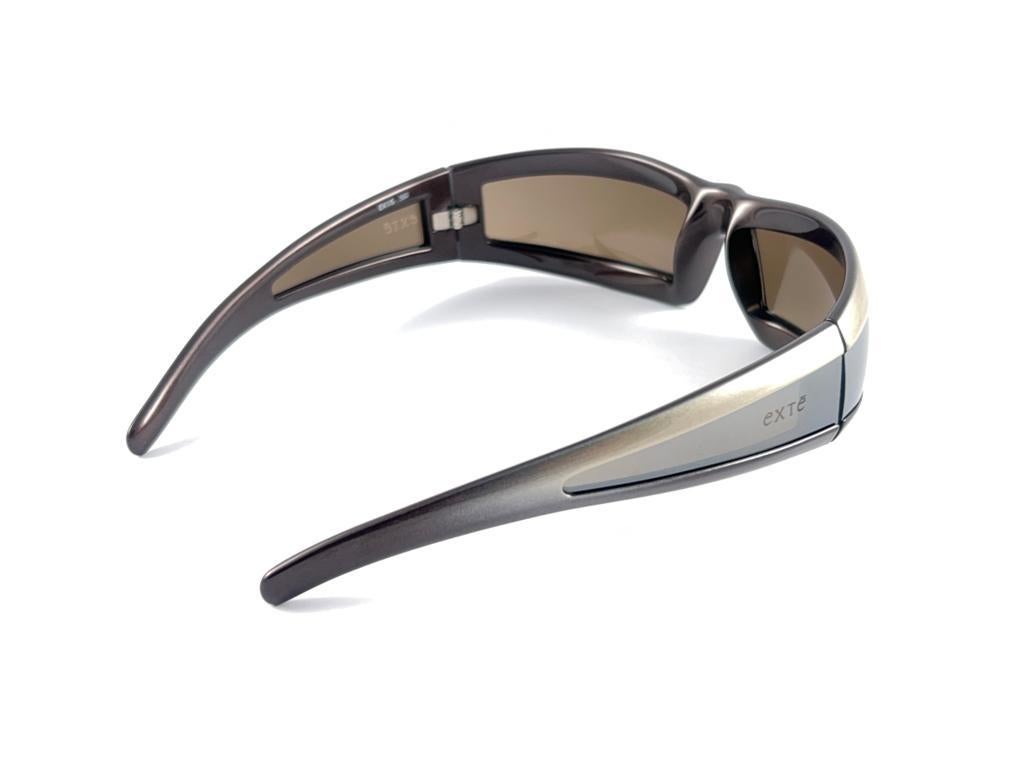 Vintage Exte EX1 Metallic Grey & Burgundy Wrap Around Sunglasses 2001 Italy For Sale 3