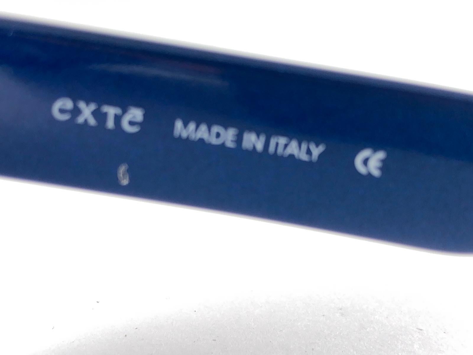 Vintage Exte EX3 Elegante blaue Wickel-Sonnenbrille im Vintage-Stil 2001 Italien für Damen oder Herren im Angebot
