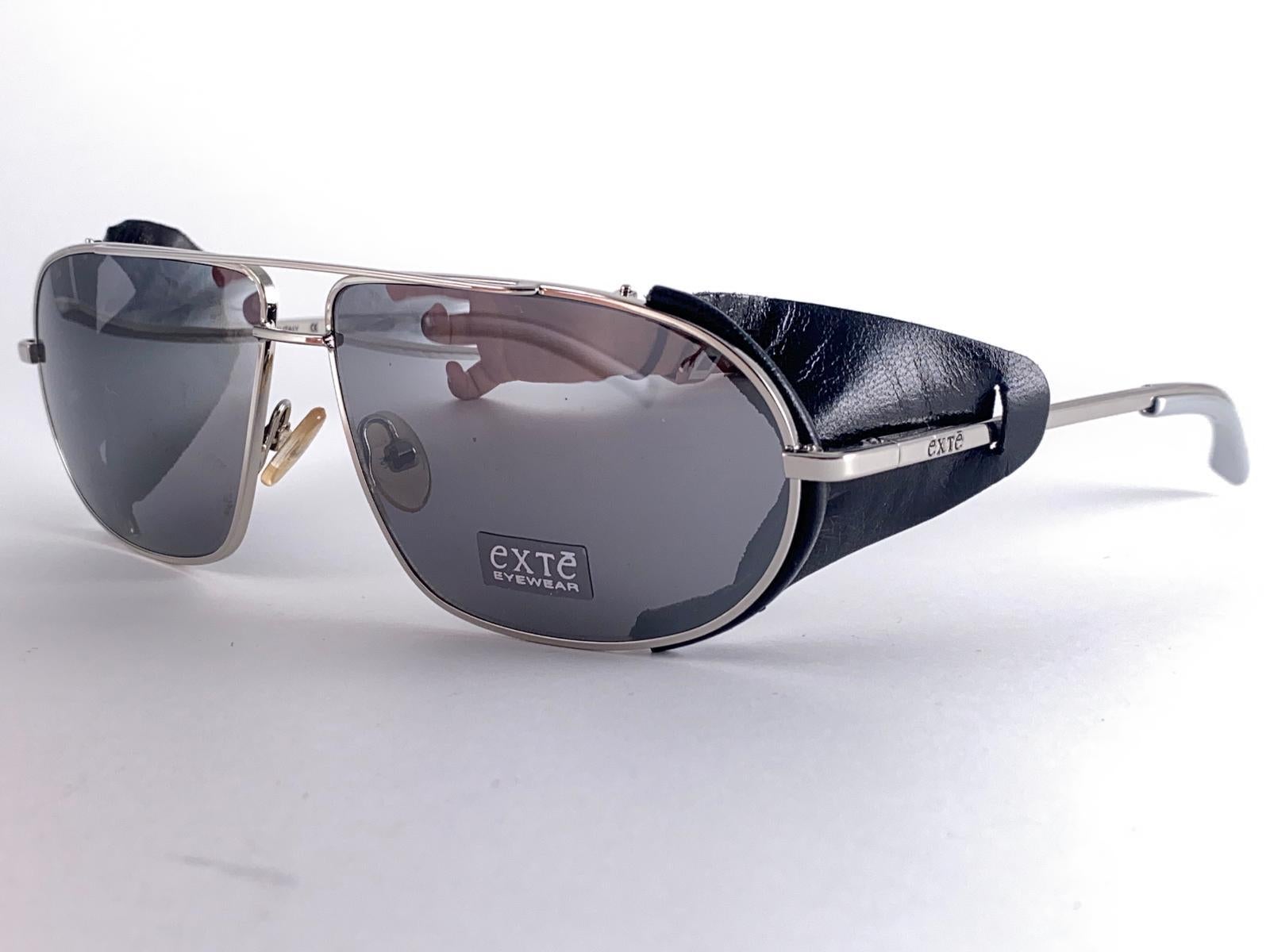 Vintage Exte EX43 Silver & Black Faux Leather Wrap Around Sunglasses 2001 Italy For Sale 3