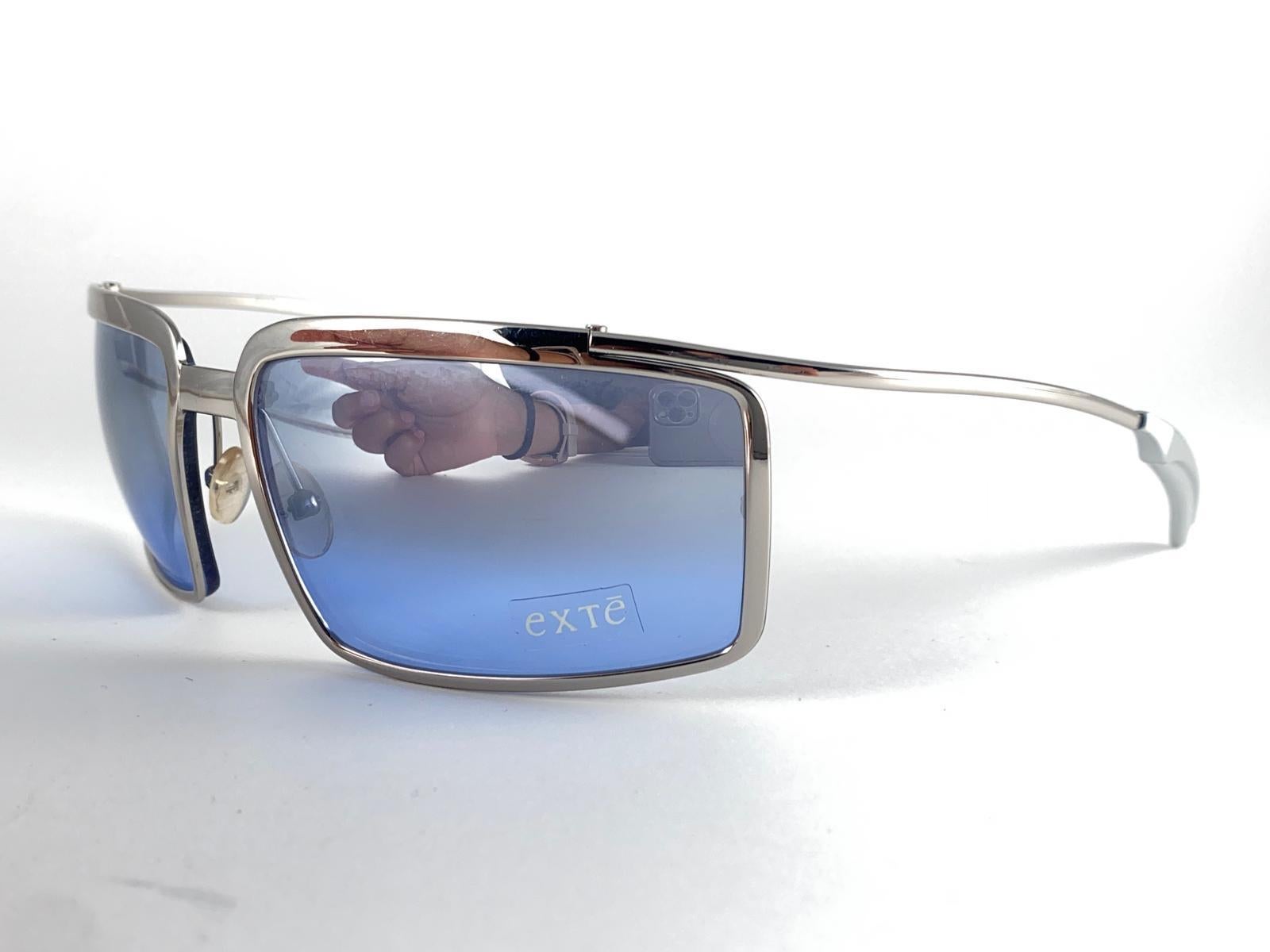 Vintage Exte EX5160 Gafas de sol envolventes plateadas 2001 Italia en venta 1