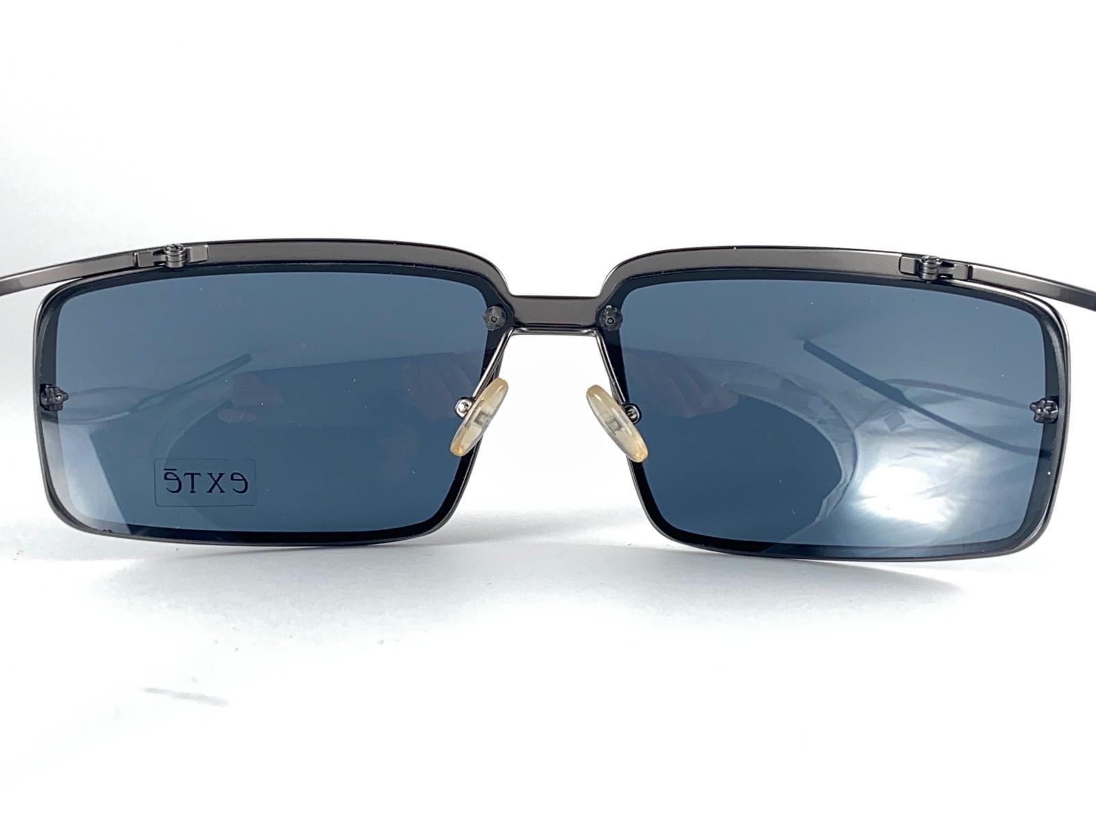 Vintage Exte EX51603 Dark Silver Oversized Wrap Around Sunglasses 2001 Italy For Sale 1
