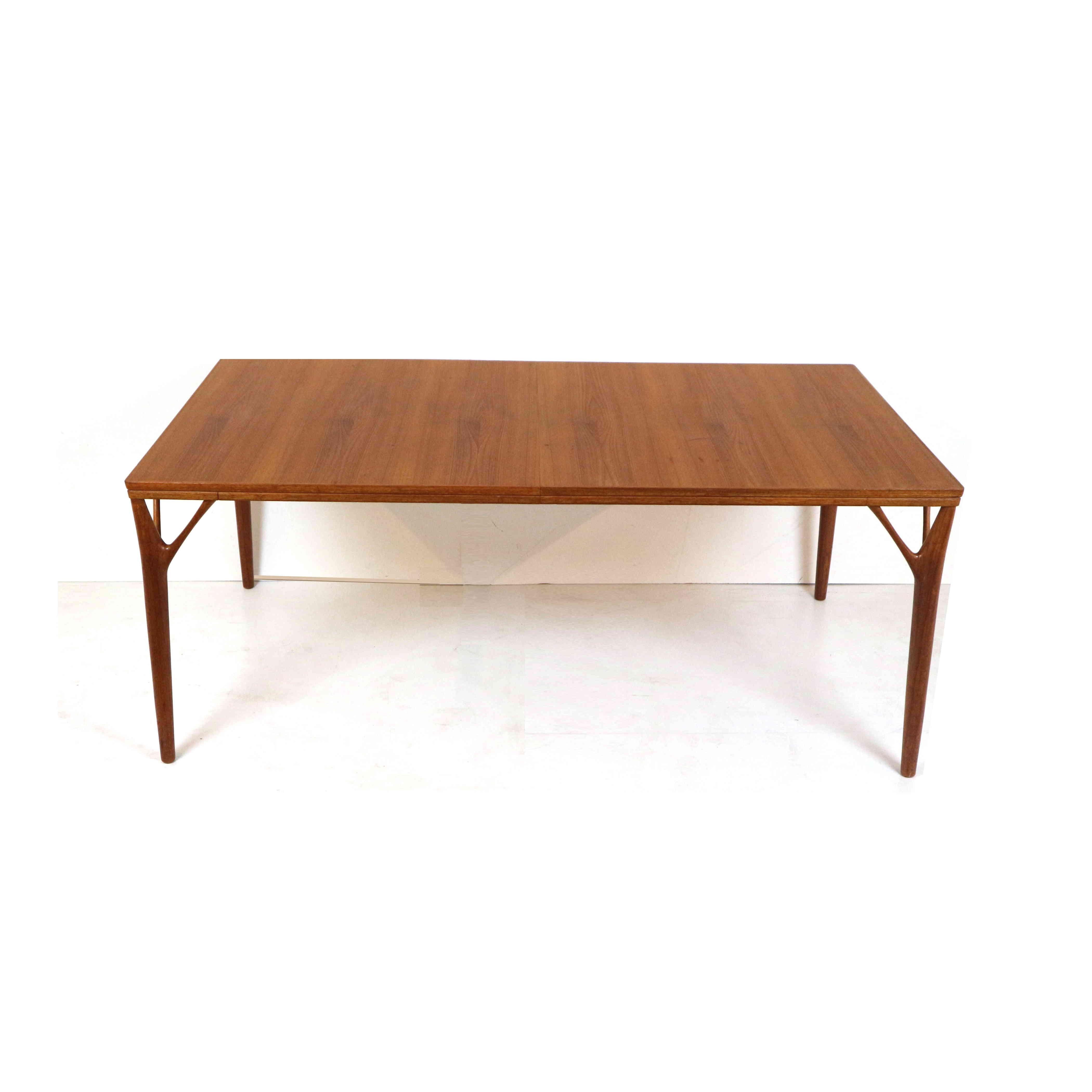 Vintage Extendable Dining Table by Helge Vestergaard-Jensen for Søren Horn For Sale 3