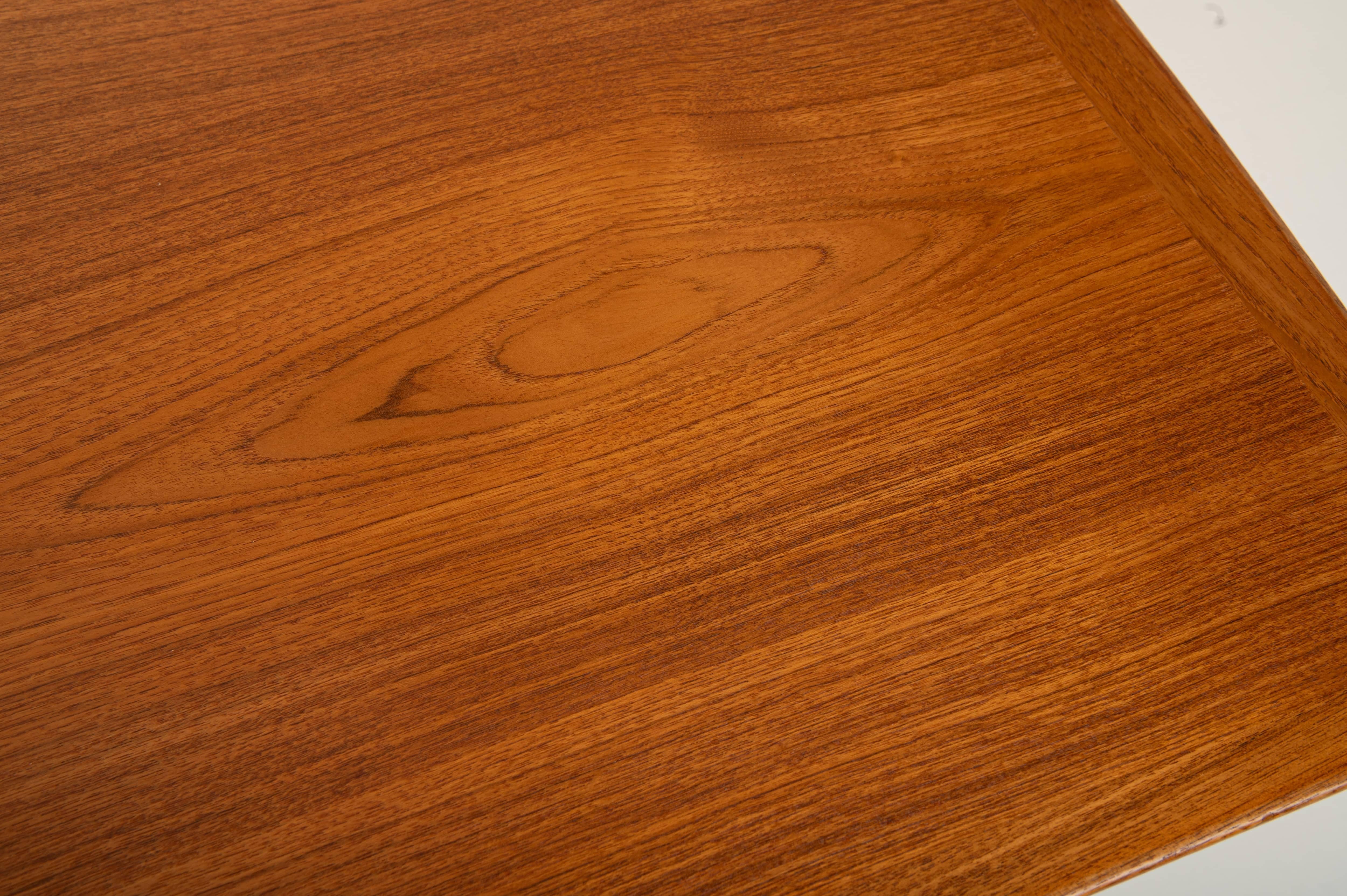 Table de salle à manger extensible vintage par Svend Aage Madsen pour K.K. & Søn Bon état - En vente à Ranst, VAN