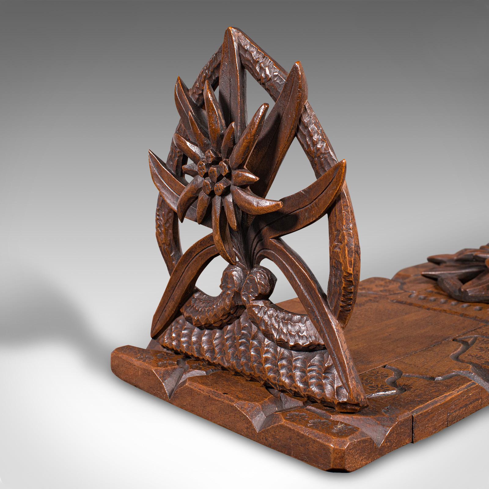 Guida per libri estensibile d'epoca, anglo-indiano, teak, supporto decorativo per romanzi, C.C. 1930 in vendita 1
