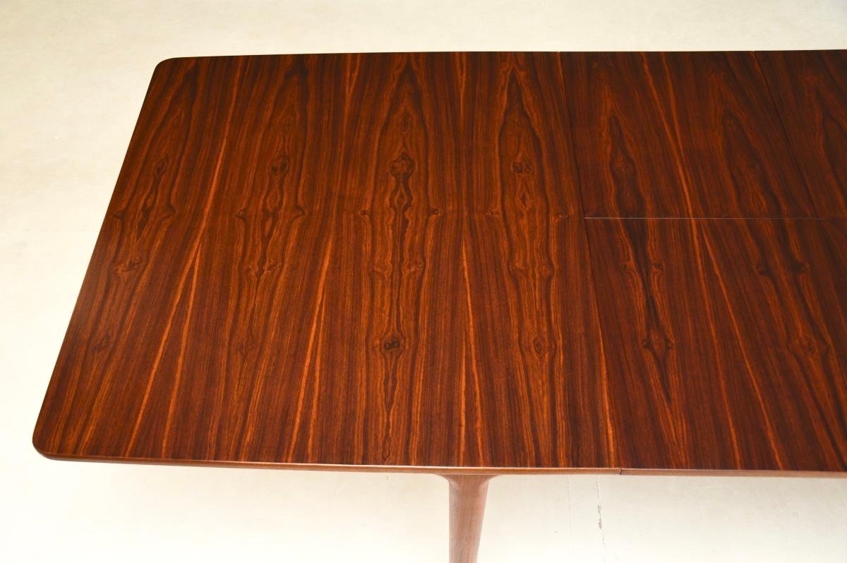 Vintage Extending Dining Table by McIntosh In Good Condition For Sale In London, GB