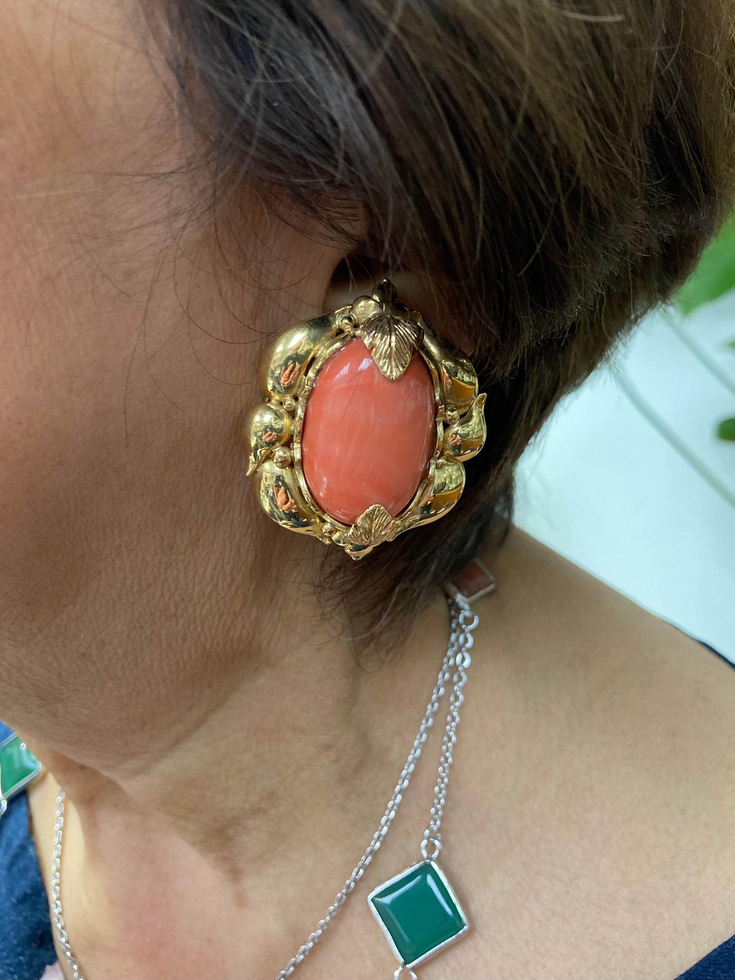 Modern Vintage Extra Large Coral Yellow Gold Clip On Earrings Circa 1970s For Sale